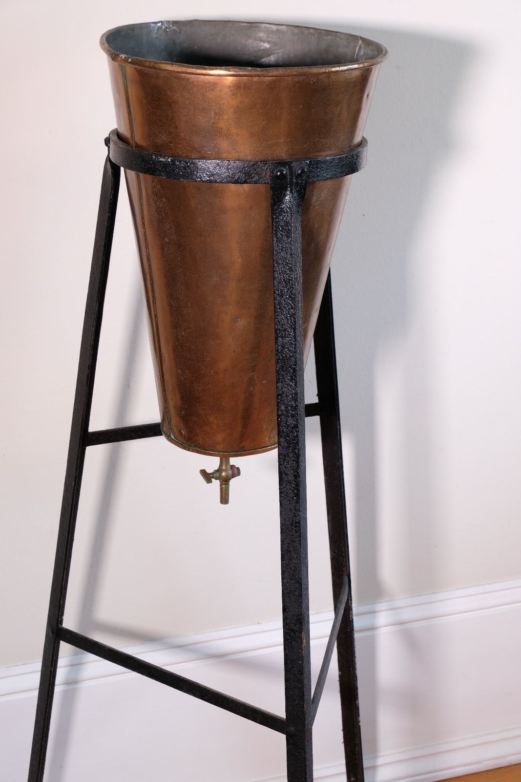 Large Copper Conical Planter On Cast Iron Stand Antique photo Home Decor