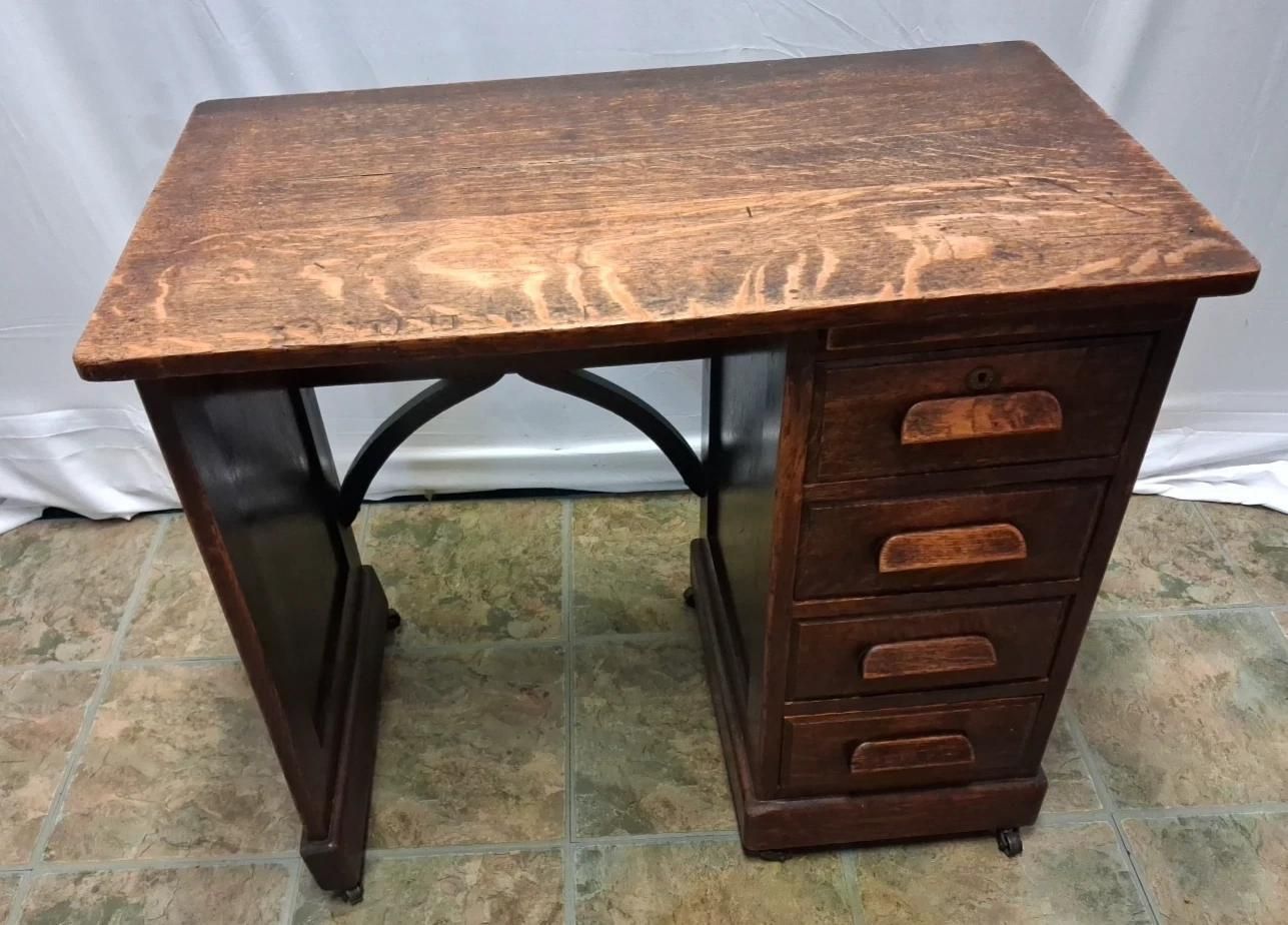 Antique Oak Childs Writing Desk With Knee Hole On Casters Lots Of Patina photo furniture