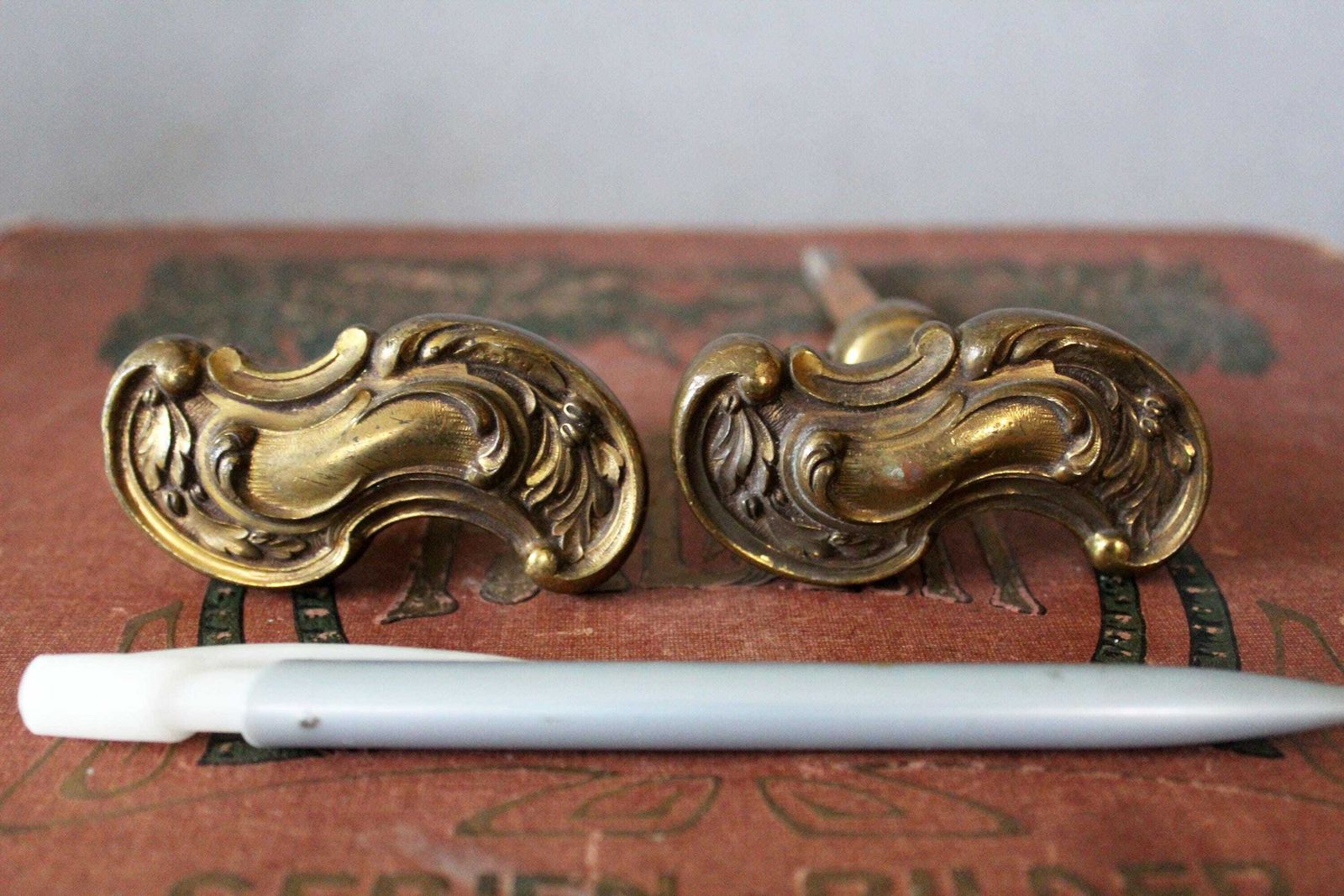 Set Van Twee Antieke Franse Regency Gegoten Bronzen Deurgrepen, Restauratiemateriaal, Sierlijk Paar Deurgrepen, Kasteel/Architecturaal, L B Paris photo 55.0