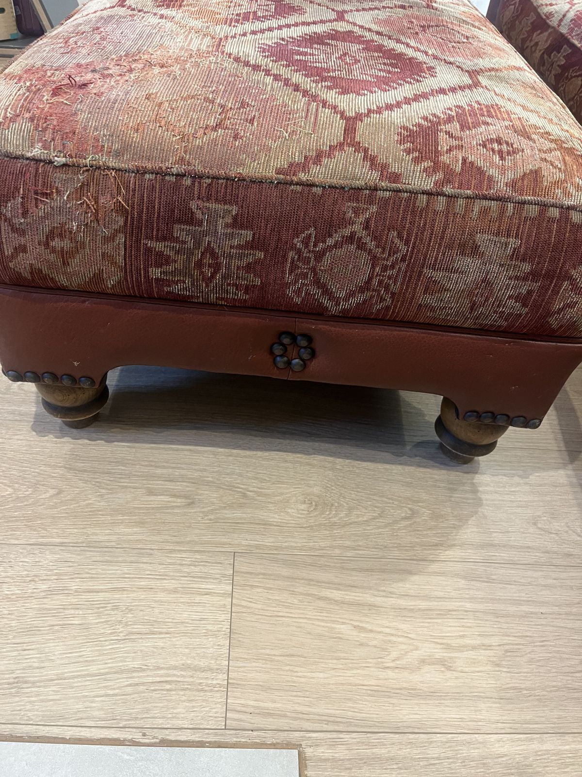 Tetrad Eastwood Grande Sofa & Footstool photo vintage