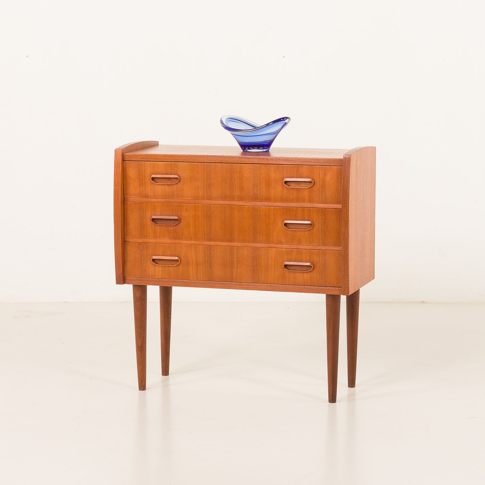 Small Danish Teak Chest Of Drawers, 1960s photo Furniture