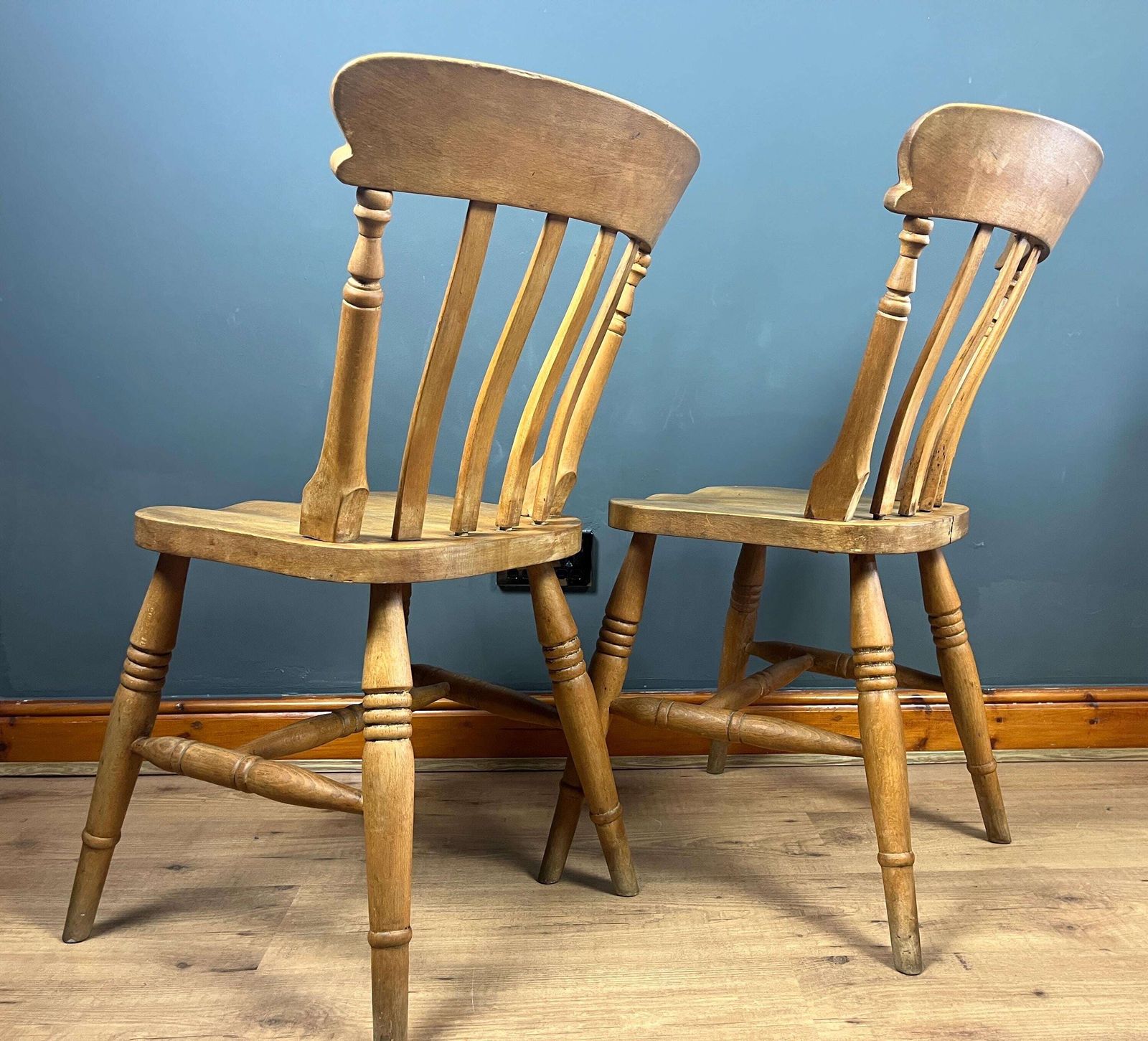 Vintage Pair Of Chairs In A Farmhouse Beech Dining Kitchen Design photo 295.0