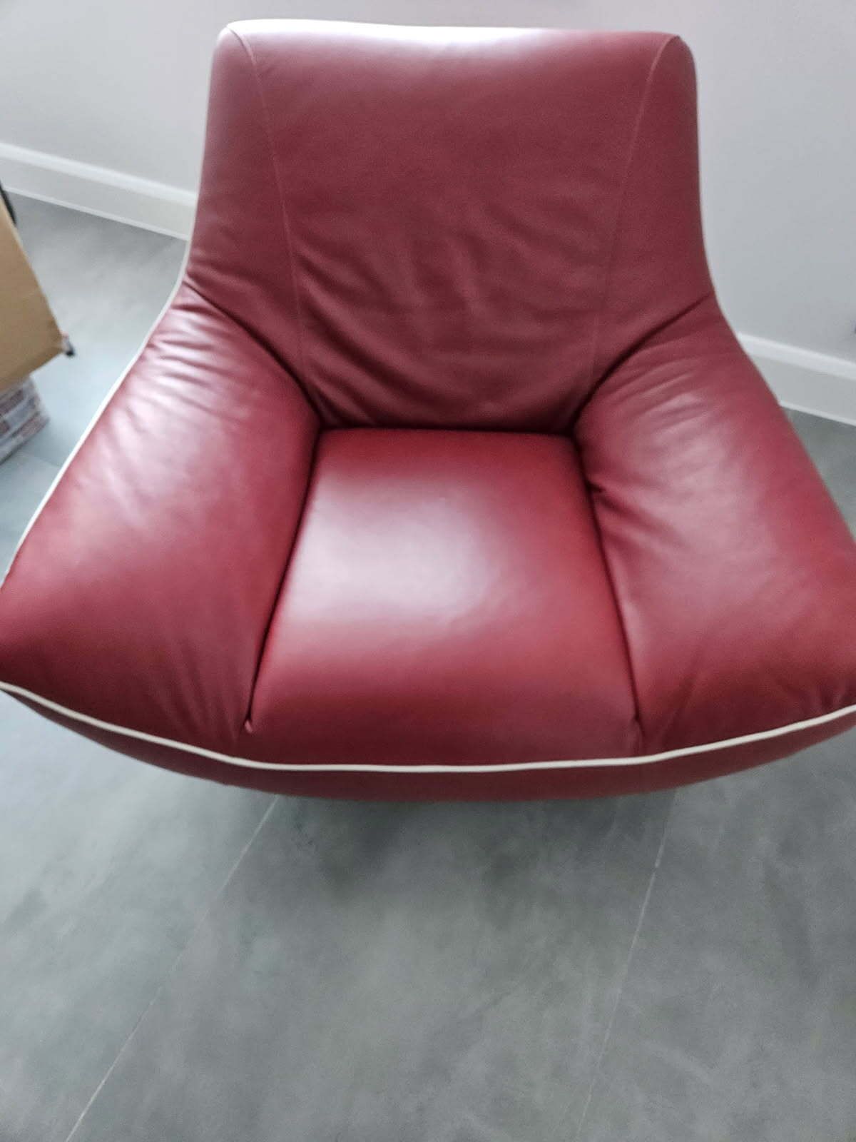 Natuzzi Swivel Chair, 21st Century photo for sale