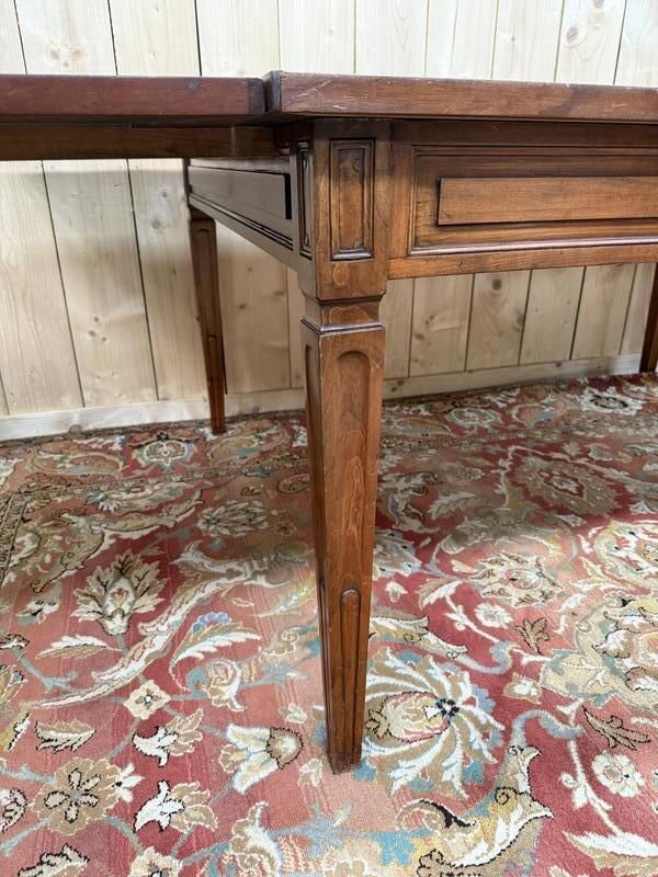 Table De Salle à Manger En Merisier De Style Louis XVI photo for sale