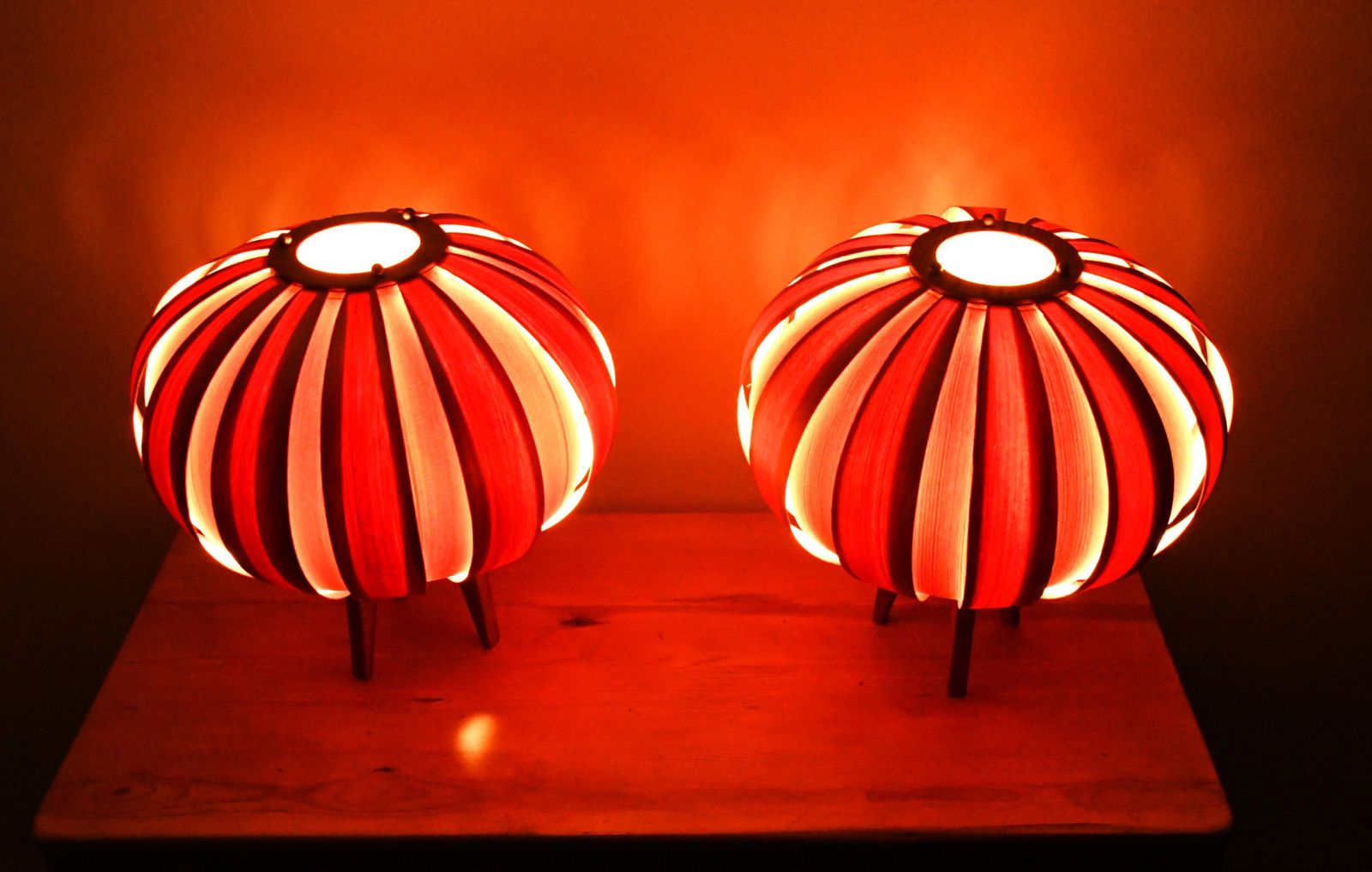 Swedish Pine Veneer Table Lamps By Hans Agne Jakobsson For Ellysett, 1960s, Set Of 2 photo Lighting