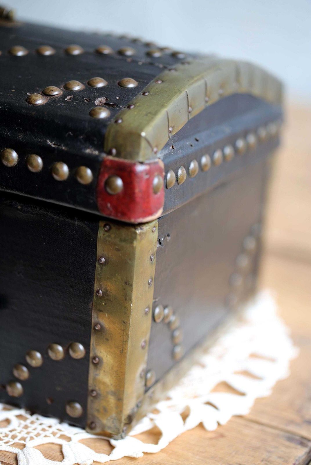 Antique Studded Chest Wooden Storage Black Domed Wedding Box photo vinterior