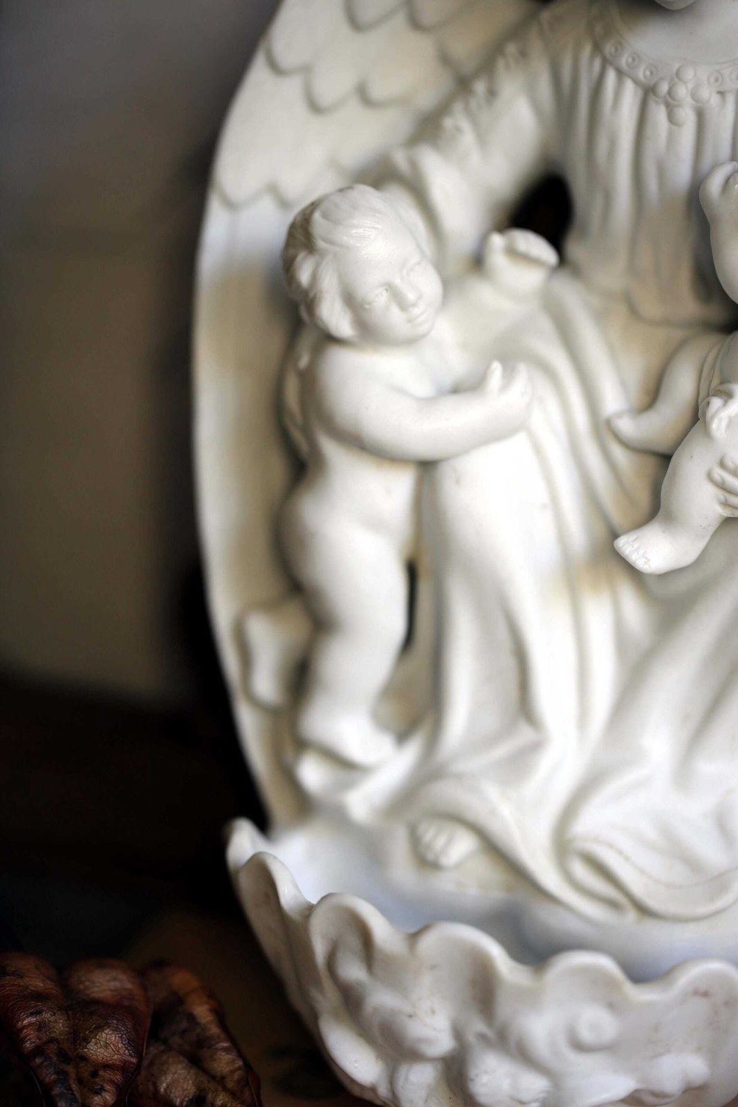 Antique French Porcelain Font Madonna & Jesus Christ Virgin Mary Benitier Statue Wall Hanging Religious Shrine photo 223.0