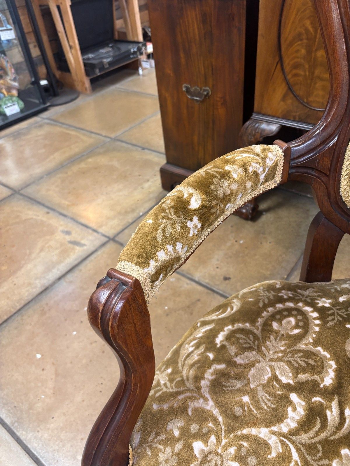 Victorian Italian Style Mahogany Salon Chair With Upholstered Footstool photo 195.0