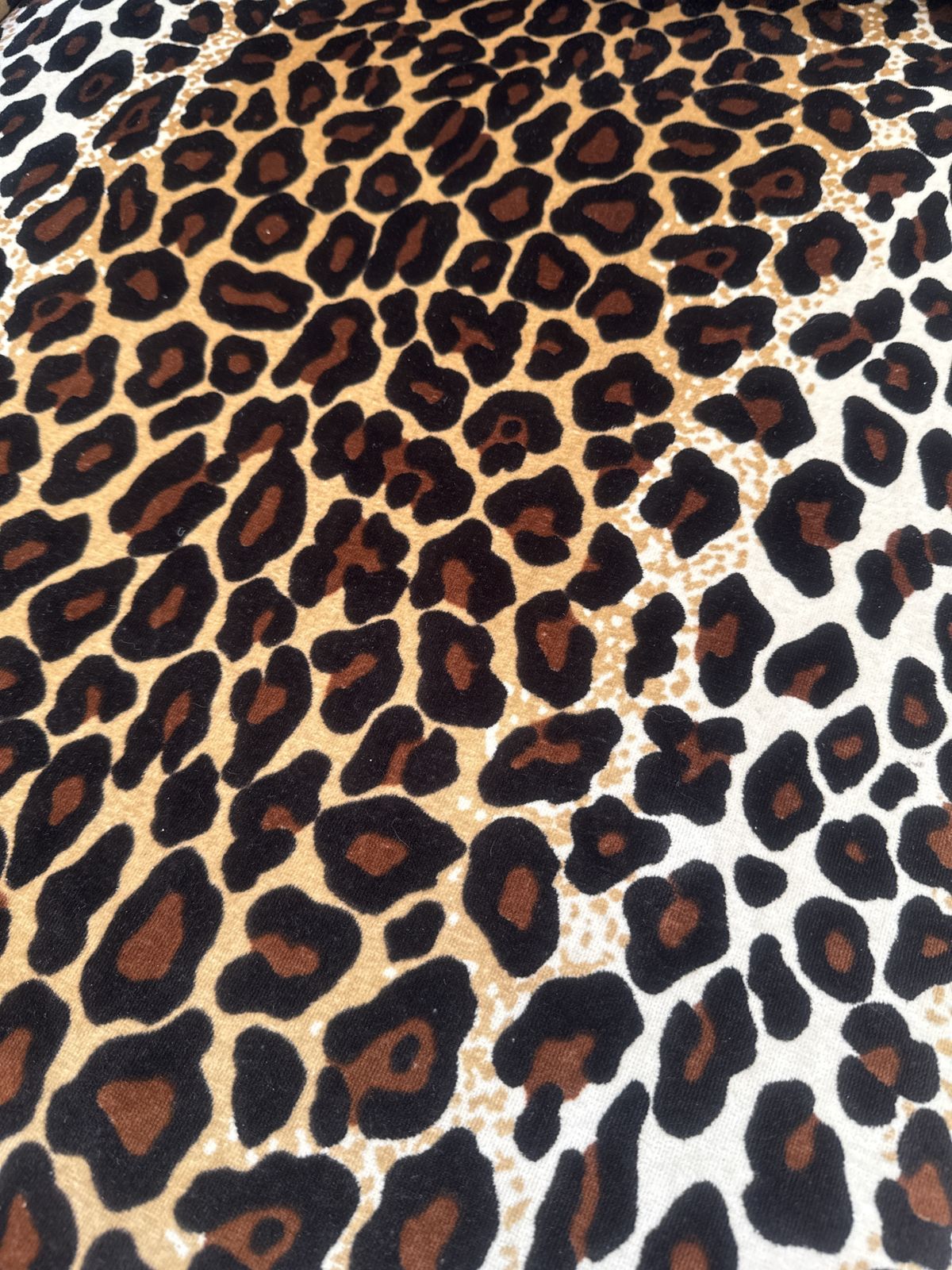 Chaise Longue Sofa In Velvet Leopard Skin photo vintage