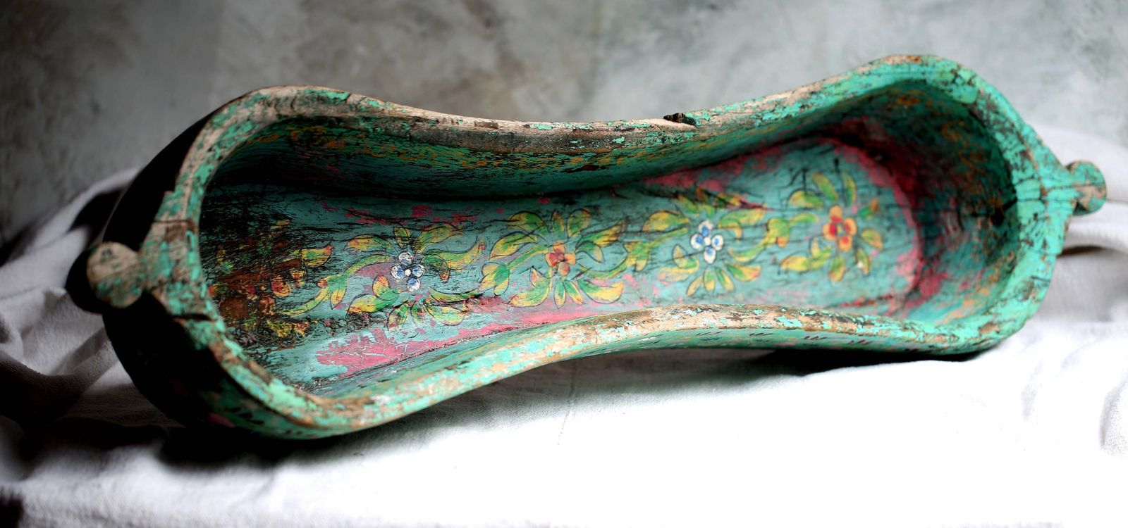 Antique Indian Folk Art Window Box: Hand Carved Floral Jardiniere photo vintage