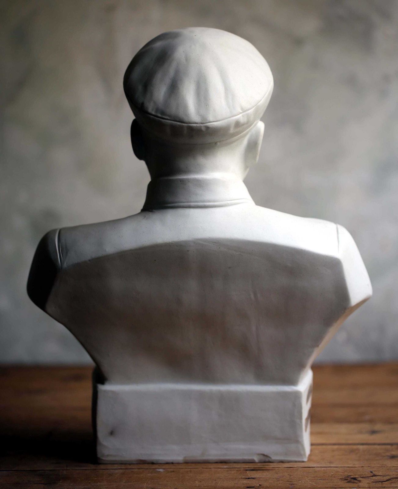 Large Chairman Mao Bust White Ceramic Statue Mid Century Mao Zedong Cultural Revolution photo buy