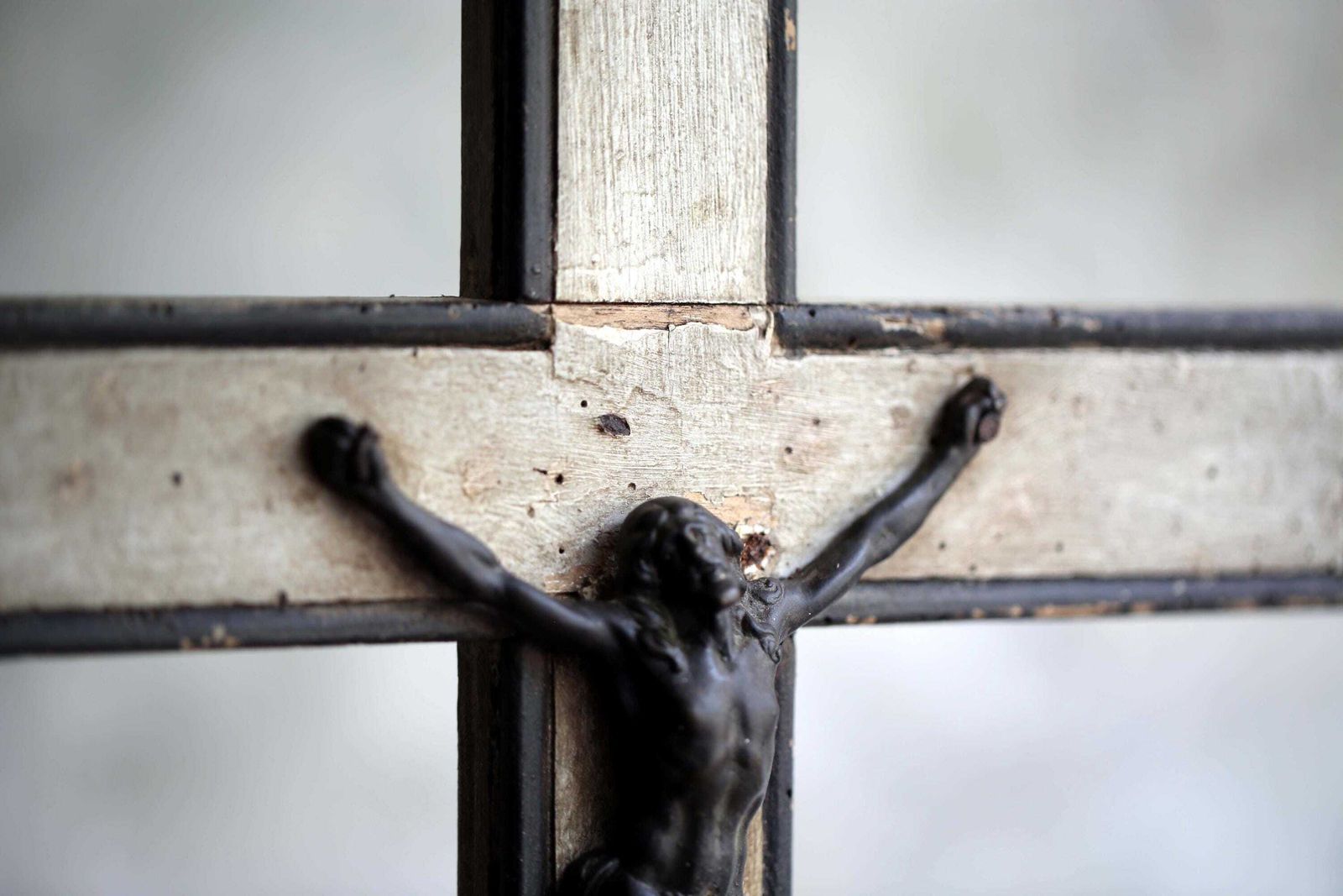 Large Altar Piece Crucifix With Wheat Antique Folk Art Crucifix Polychrome Wooden Holy Cross photo vinterior