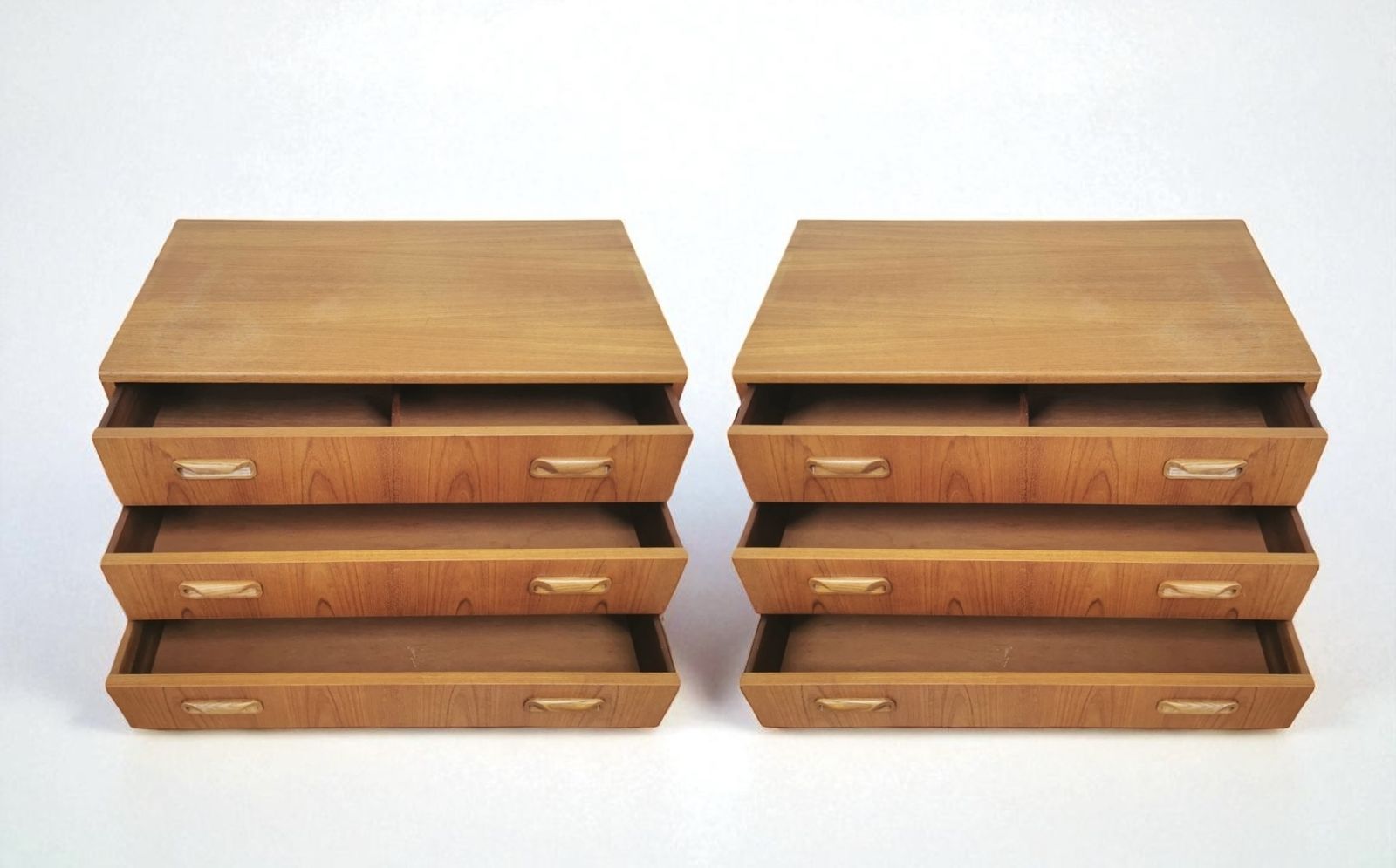 G Plan Fresco Pair Of 3 Drawer Bedside Chests photo for sale