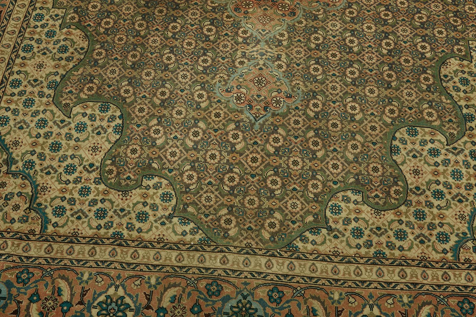 photo for sale Handmade Beige Vintage Large Area Rug 197 Cm X 280 Cm