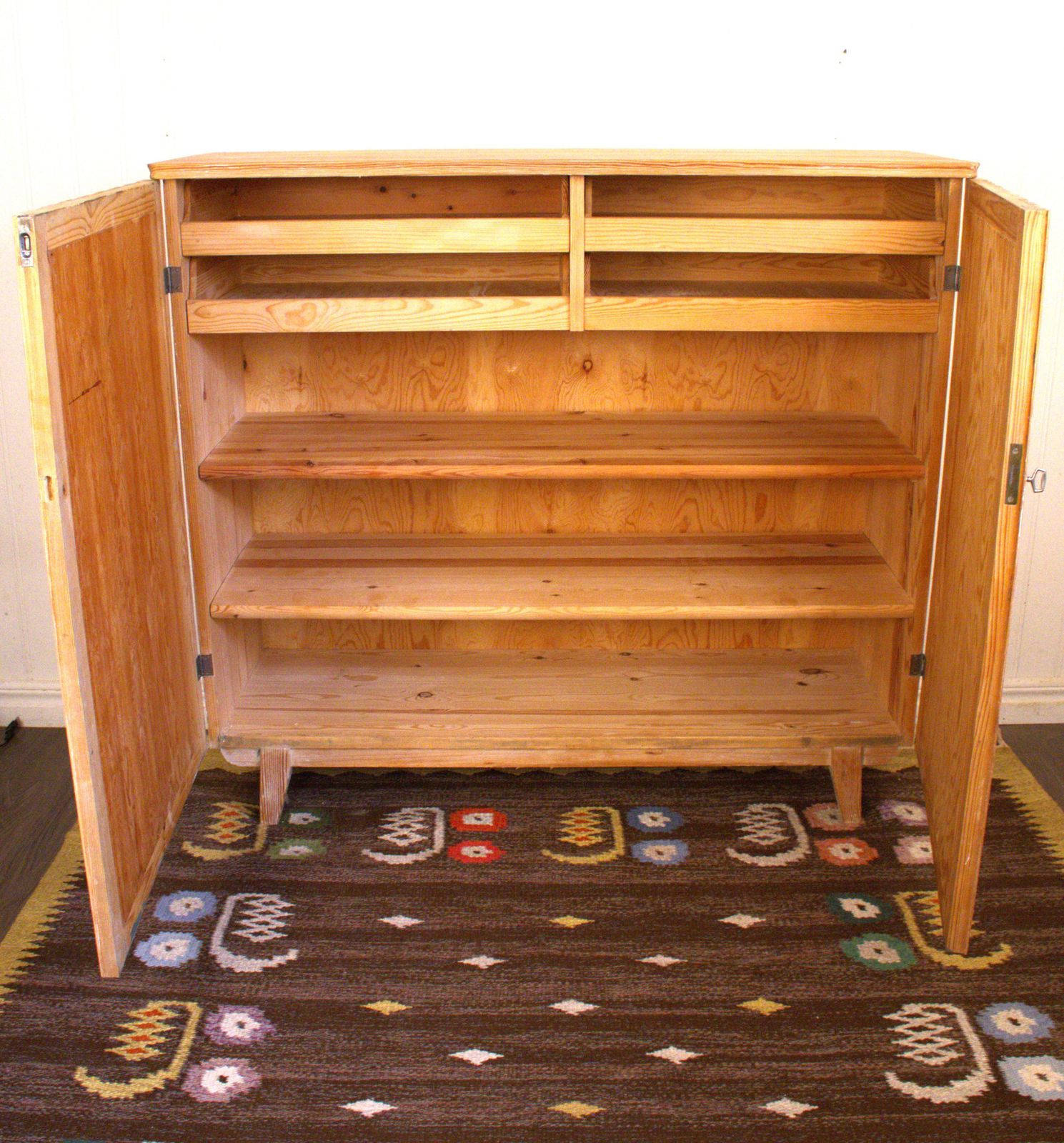Swedish Pine Cabinet Attributed To Göran Malmvall For Karl Andersson & Söner Möbelfabrik Ab, 1940s photo vinterior