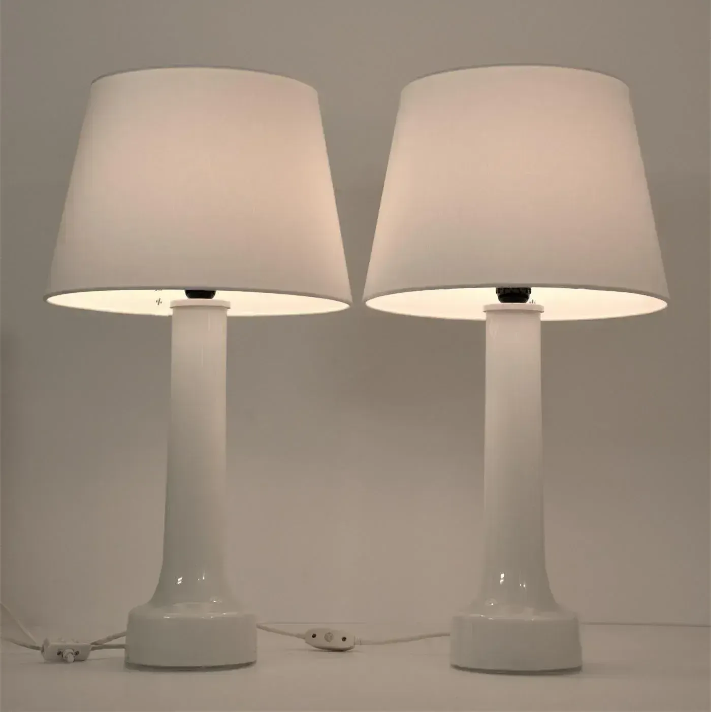 Large Art Glass Table Lamps By Bergboms, Sweden, 1960s, Set Of 2 photo for sale