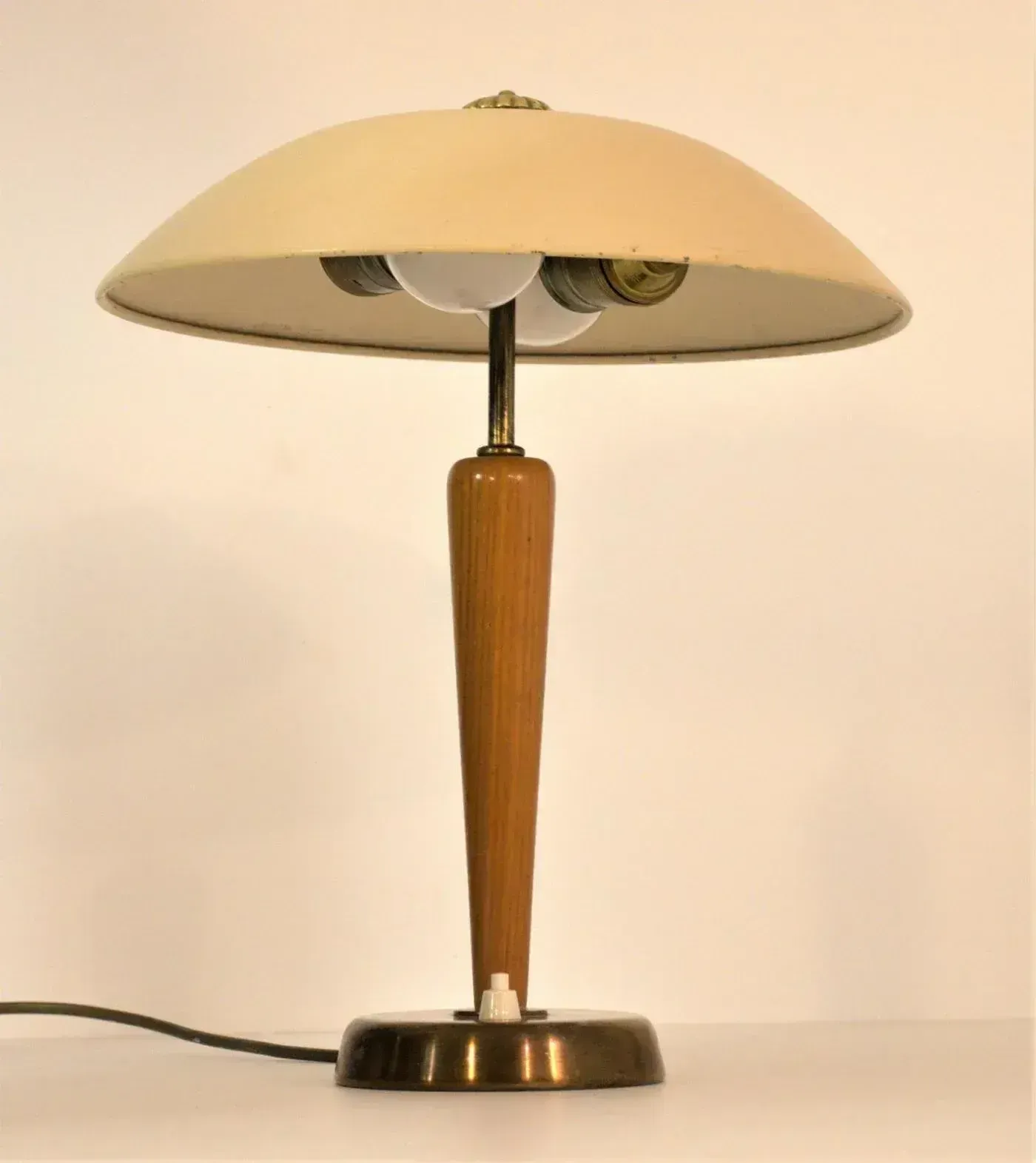 Swedish Grace Period Brass And Oakwood Table Lamp By Böhlmarks, 1920s photo Lighting
