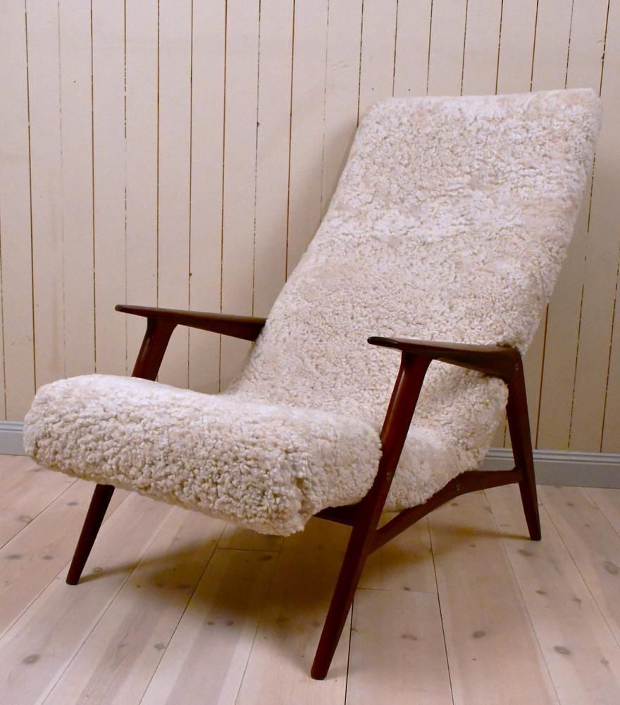 photo buy Set Of Swedish Siesta Lounge Chair With Footrest In Teak And Sheepskin From Jio Möbler, 1950s