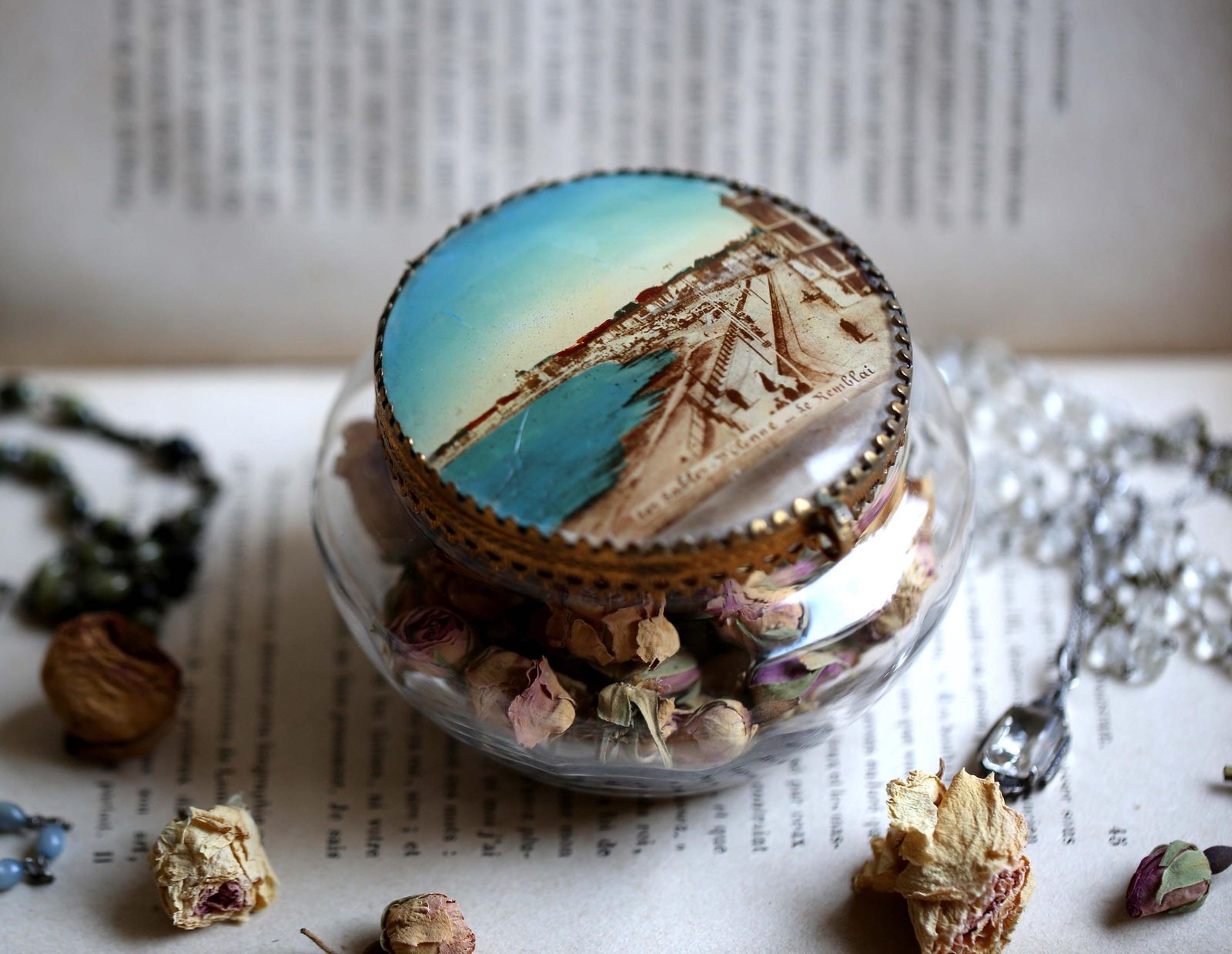 Antique French Ormolu Souvenir Ring Box Round Casket Glass Case Les Sables D'olonne photo Home Decor
