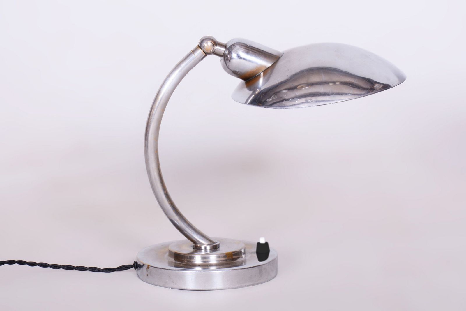 Restored Bauhaus Table Lamp, Franta Anyz, New Electrification, Chrome Plated Steel, Czechia, 1920s photo vinterior