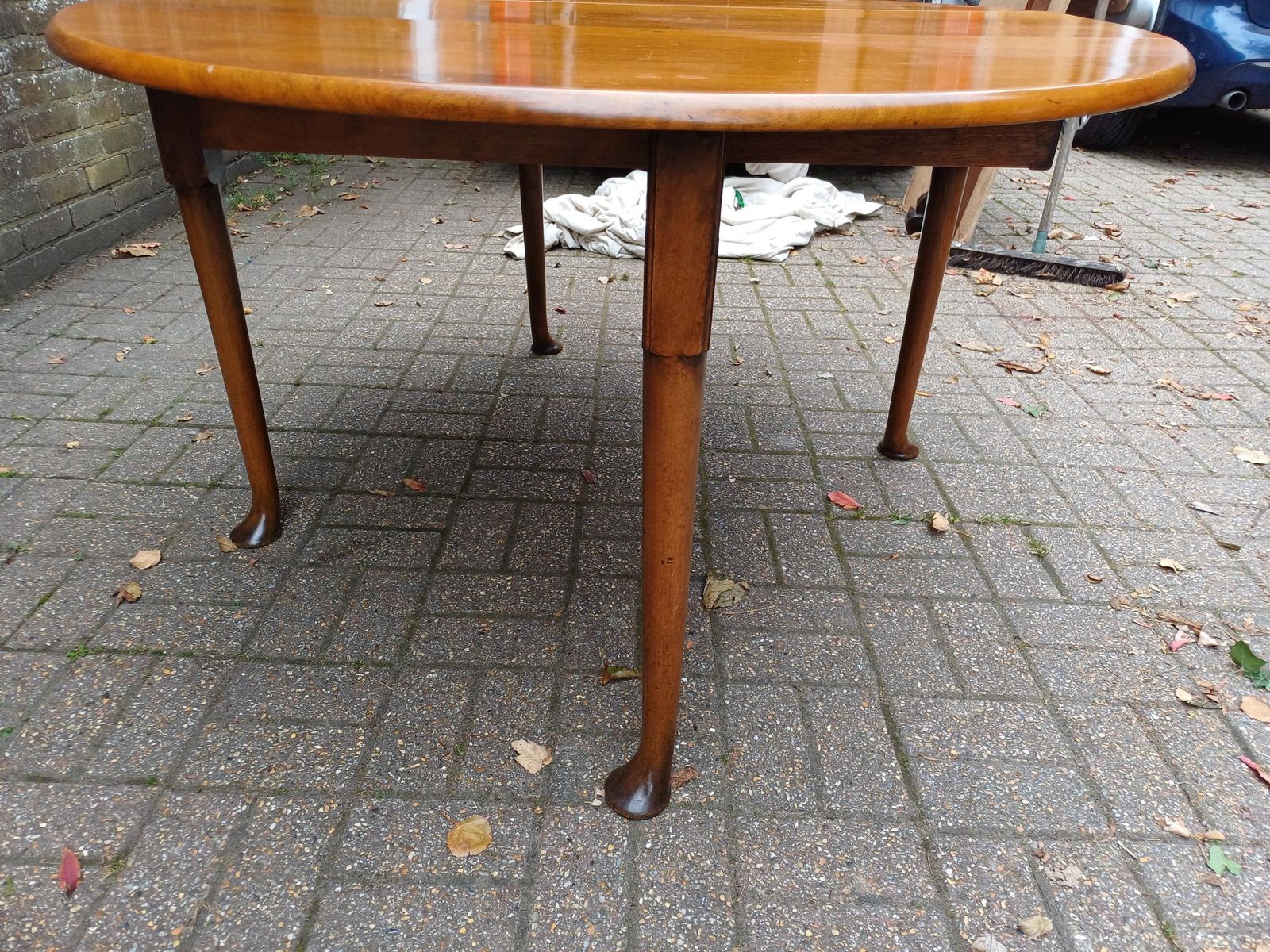 Heavy Mahogany Victorian Dining Table C.1860, Antique Round Drop Leaf Table, Mid 19th Century English Vintage Furniture photo vintage