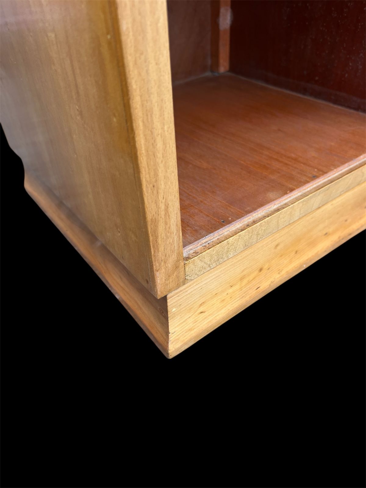 Original 1930s Matching Pair Of Birdseye Maple Bedside Cabinets Stunning Pieces In Excellent Condition photo buy