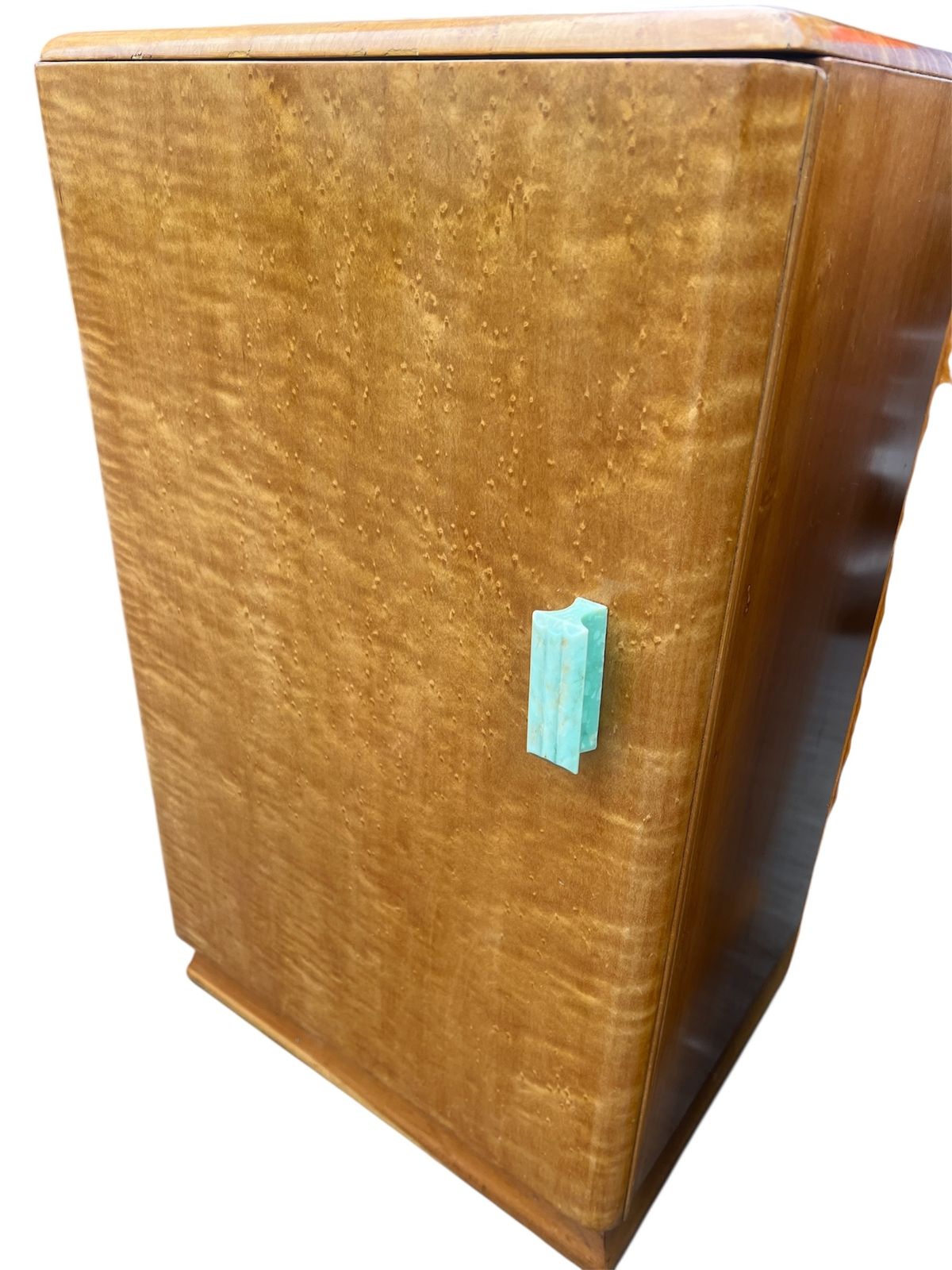 photo furniture Original 1930s Matching Pair Of Birdseye Maple Bedside Cabinets Stunning Pieces In Excellent Condition