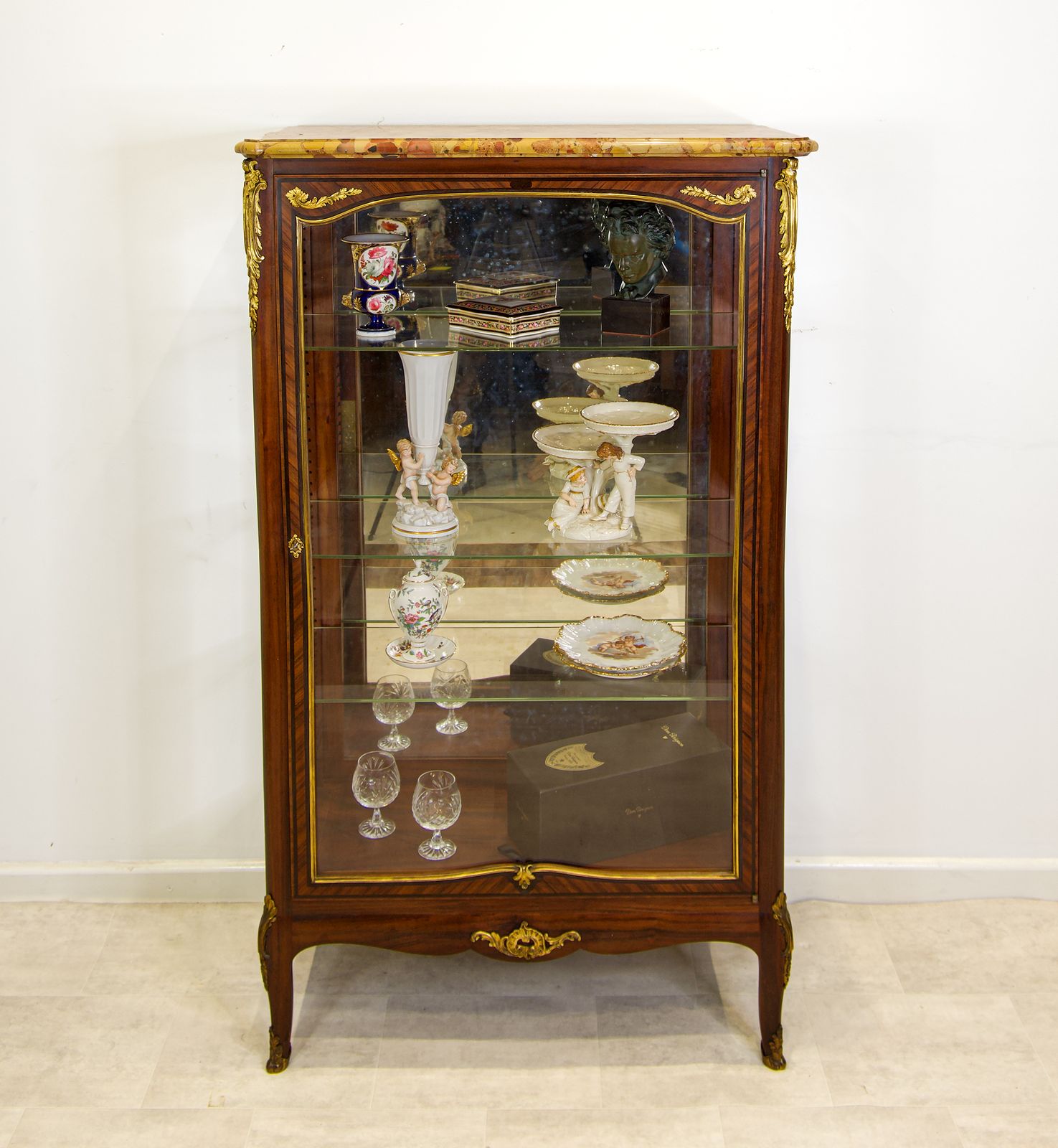 Antique French Kingwood Vitrine By G. Durand | Marble Top, Ormolu Mounts, Curved Glass Display Cabinet C.1900 (Belle époque) photo Furniture