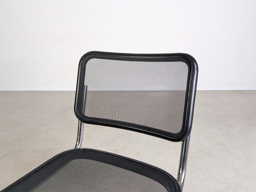 photo furniture Original Set Of 4 Thonet Chairs S32n Mesh Design Cantilever