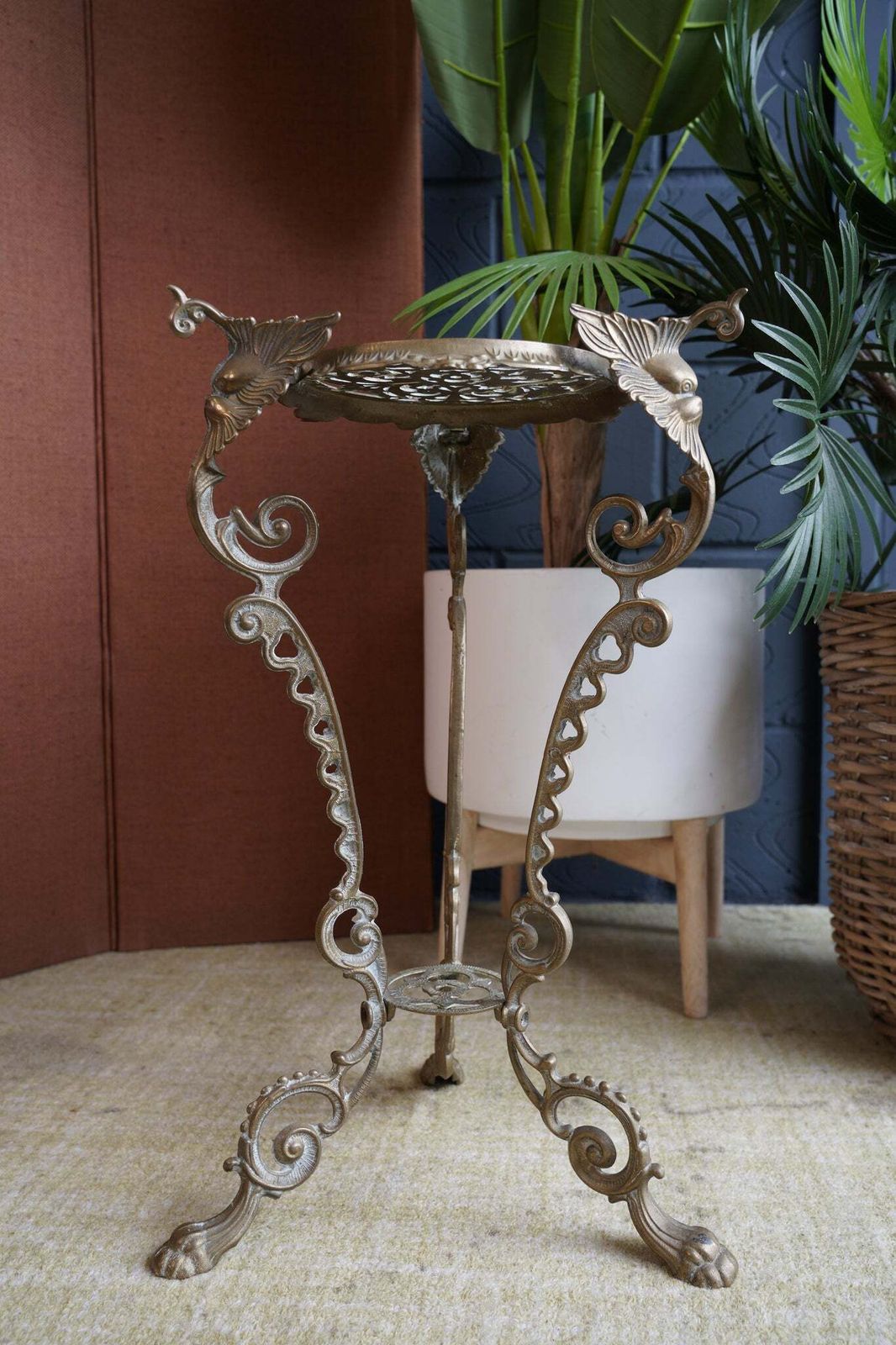 Antique Brass Plant Stand – Ornate Victorian Style Display Stand photo vinterior