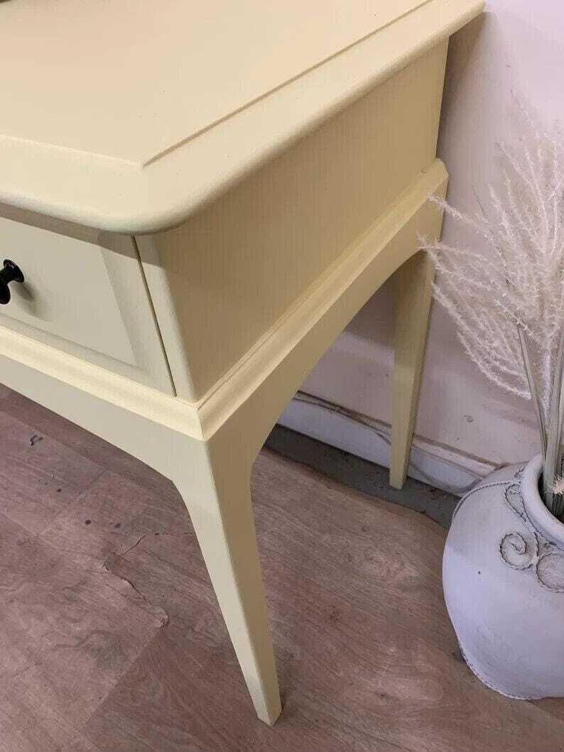 Painted Stag Minstrel Console Table In New England Yellow – Upcycled Vintage Sideboard, Hall Table, Entryway Furniture photo 295.0