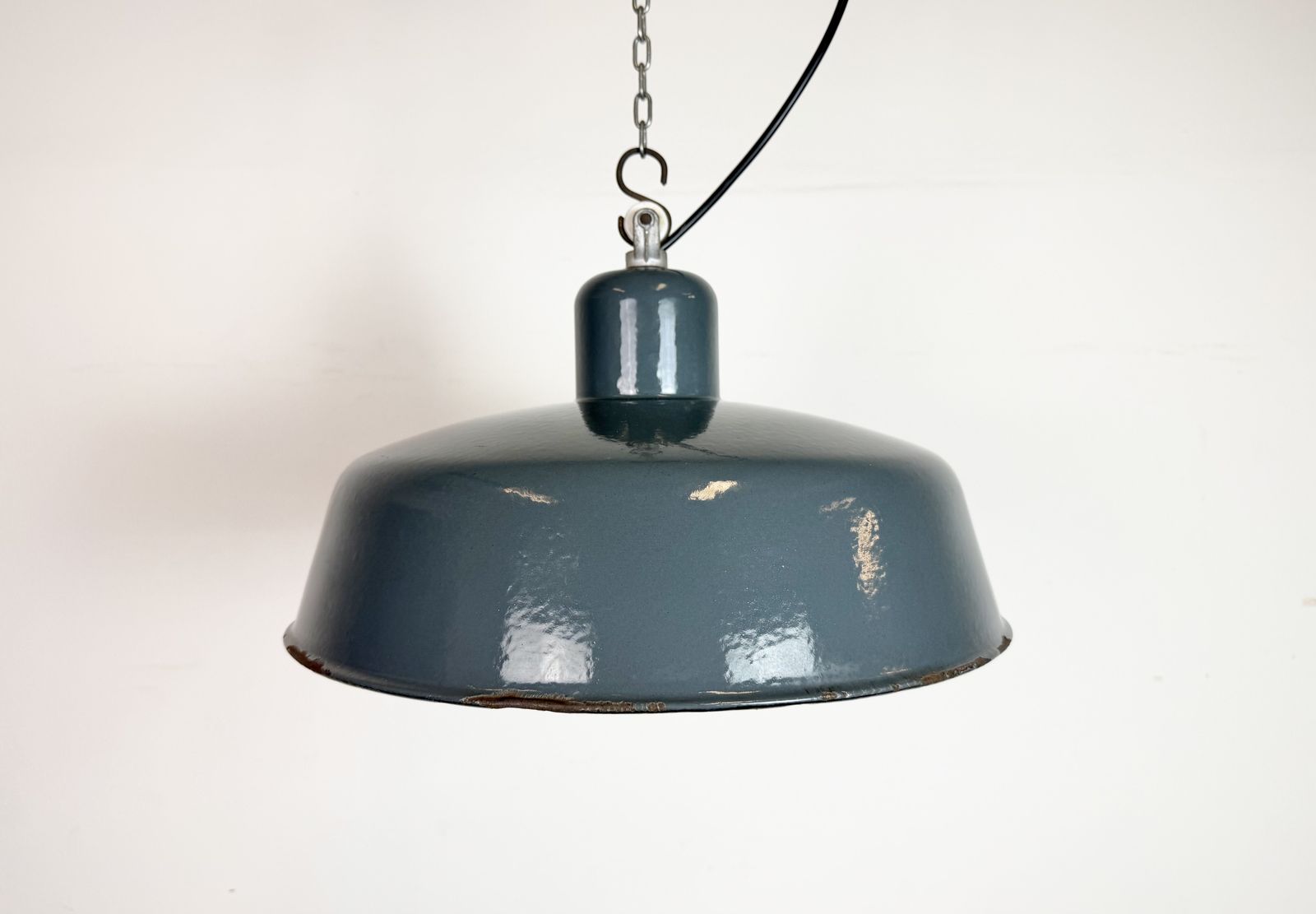 249.0 Industrial Grey Enamel Pendant Lamp From Siemens, 1930s photo