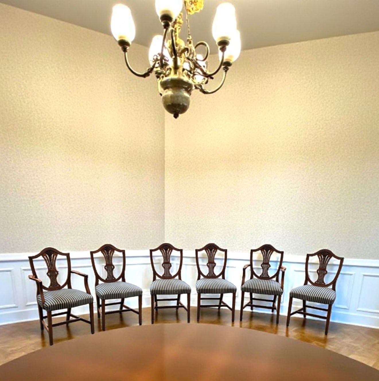 Furniture 6 X English Mahogany Hepplewhite Chairs / 1920s photo