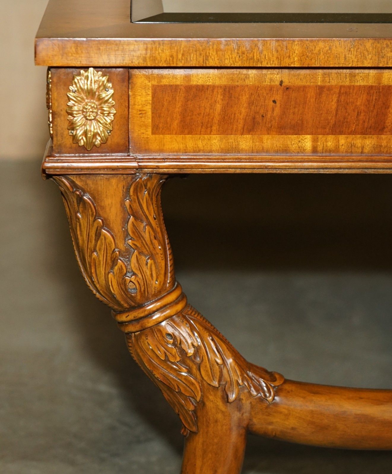 photo vinterior Exhibition Quality Maitland Smith Display Case Top Regency Coffee Cocktail Table