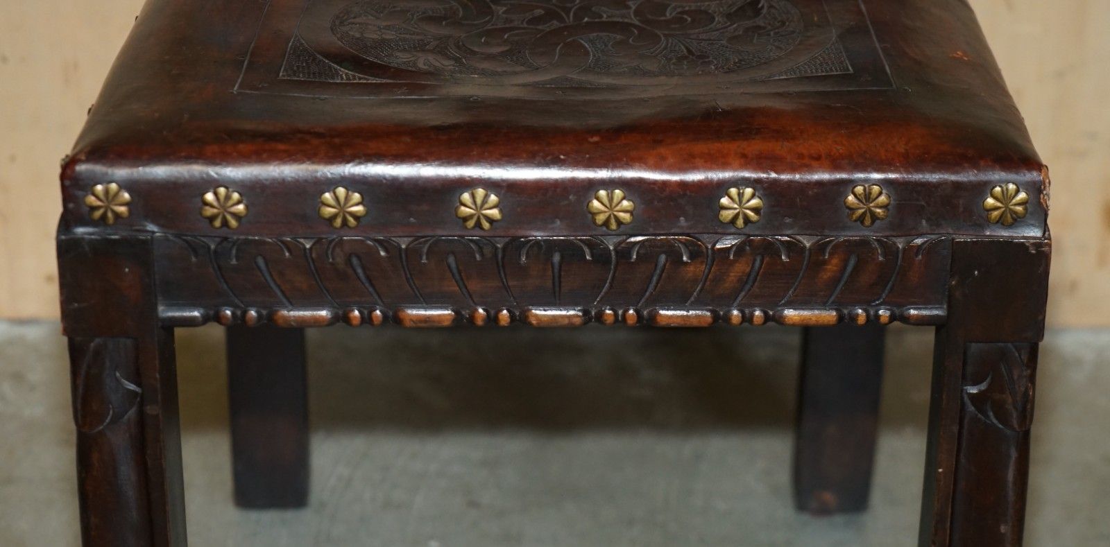 photo vinterior Five 19th Century Carved Continental Baroque Double Eagle Coat Of Arms Chairs