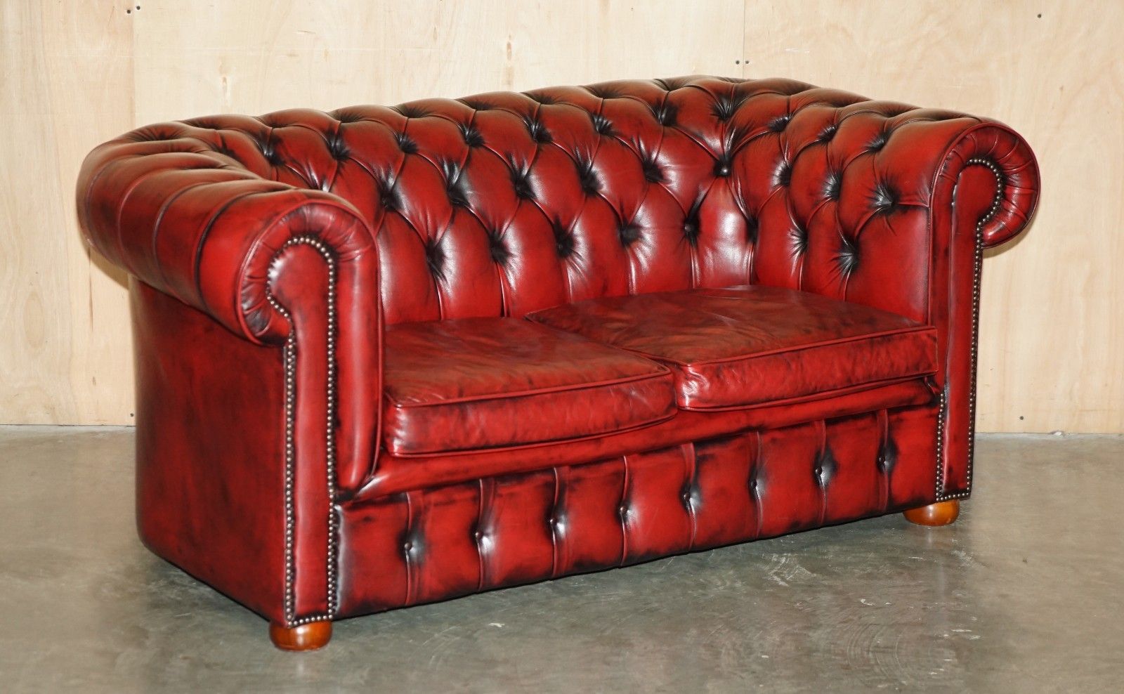 Lovely Vintage Oxblood Bordeaux Leather Chesterfield Club Sofa Part Of Suite photo furniture
