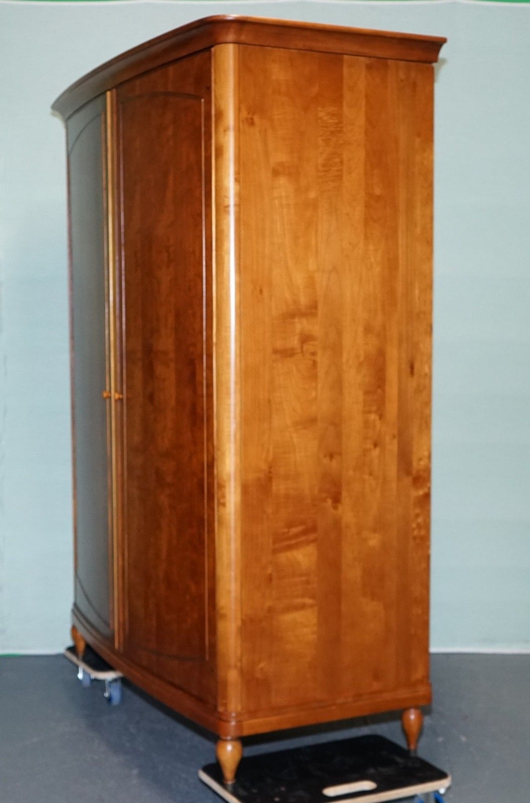 photo furniture French Style Willis & Gambier Rochelle Collection Double Wardrobe (1/2)