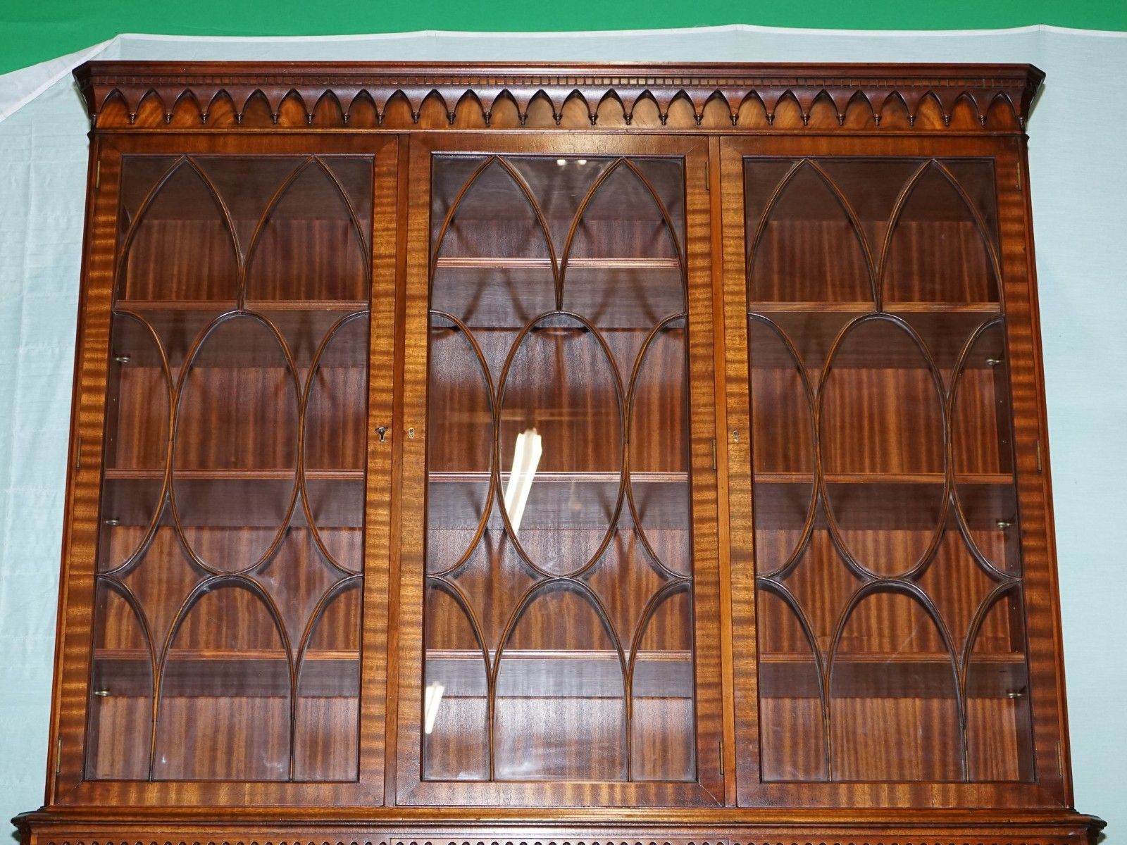 Vintage Bevan Funnell Hardwood Breakfront Bookcase Display Cabinet photo buy
