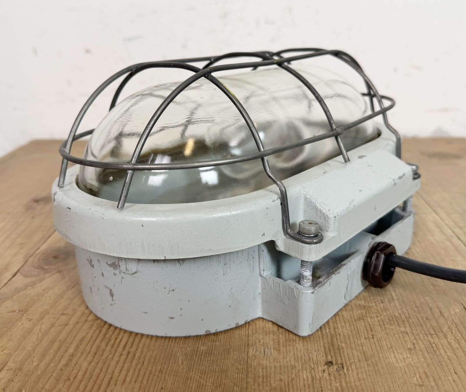 Industrial Cast Aluminium Wall Light With Clear Glass From Elektrosvit, 1970s,2x photo buy