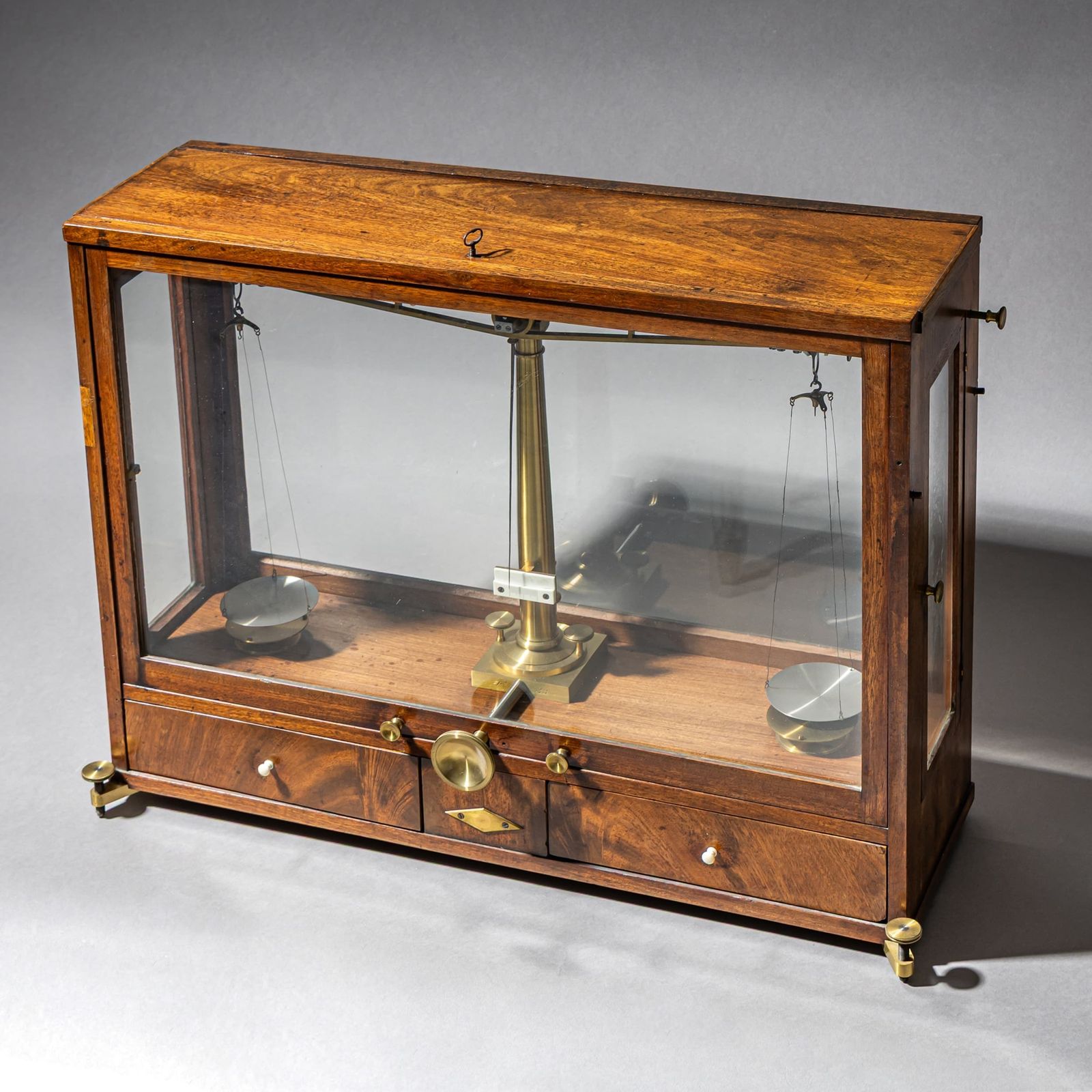 Brass Balance Scale In Wooden Case, 19th Century photo vinterior