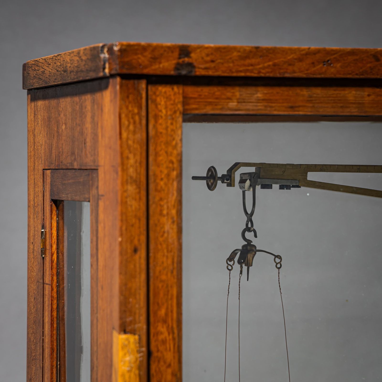 Brass Balance Scale In Wooden Case, 19th Century photo vintage