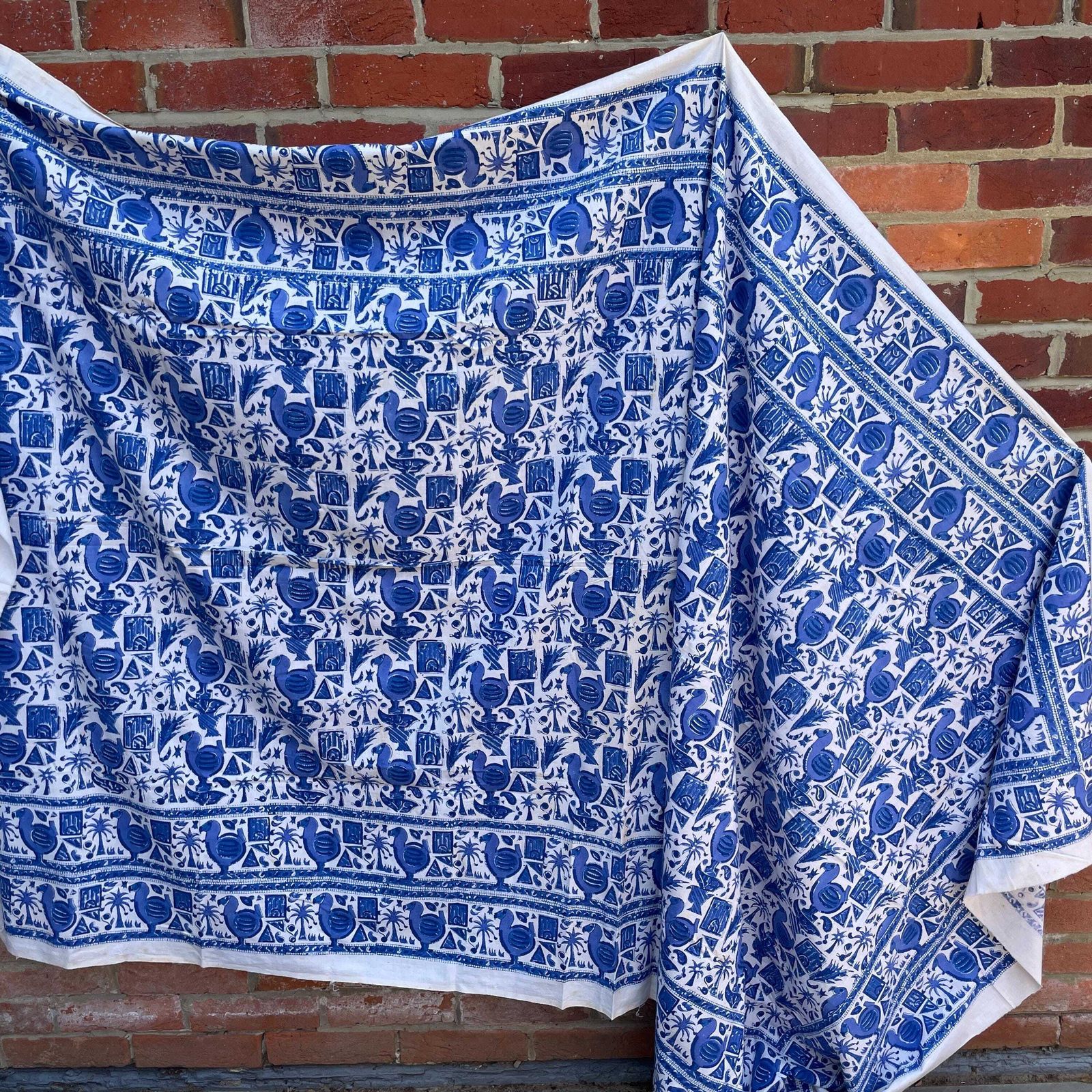 50.0 Hand Printed Indian Fabric 296x147cm Dodo Bird Pattern Block Blue White Tapestry Cotton Handmade Craft Dress Making Traditional Cloth India photo