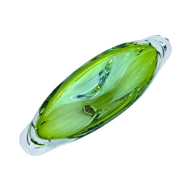 Green Glass Bowl, Designed By J. Broz, Skrdlovice, Czechoslovakia, 1960s. photo vinterior