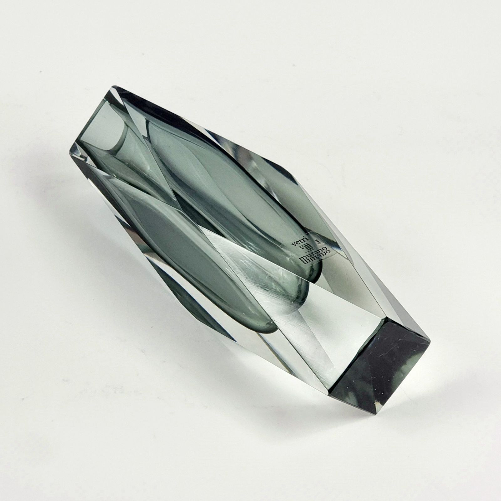 photo furniture Gelabelde Sommerso Murano Glazen Vaas Van Flavio Poli Voor Alessandro Mandruzzato, Italië