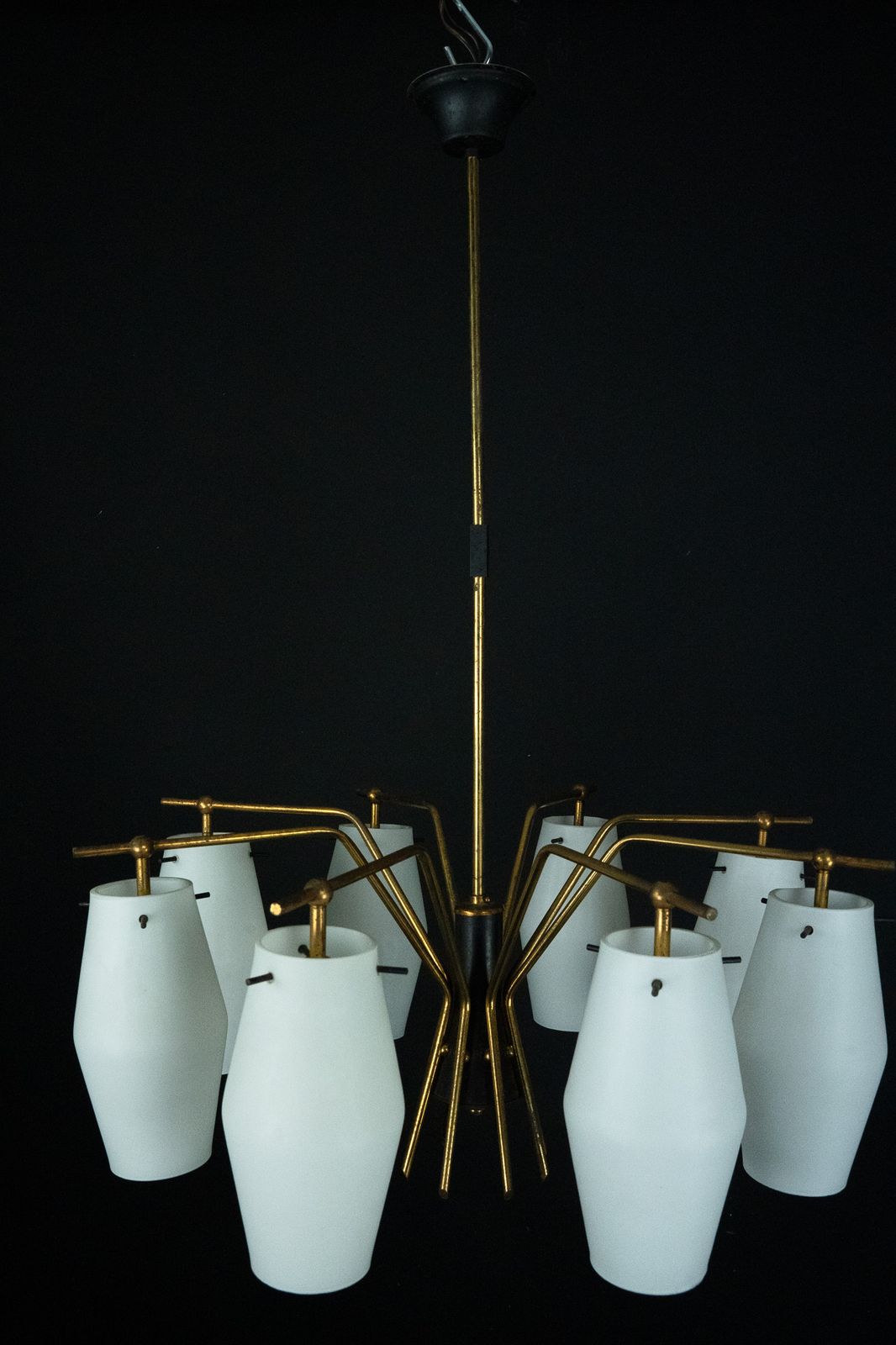 photo vinterior Mid Century Chandelier With Eight Opaline Glass Shades In Stilnovo Manner. Italy 1950s