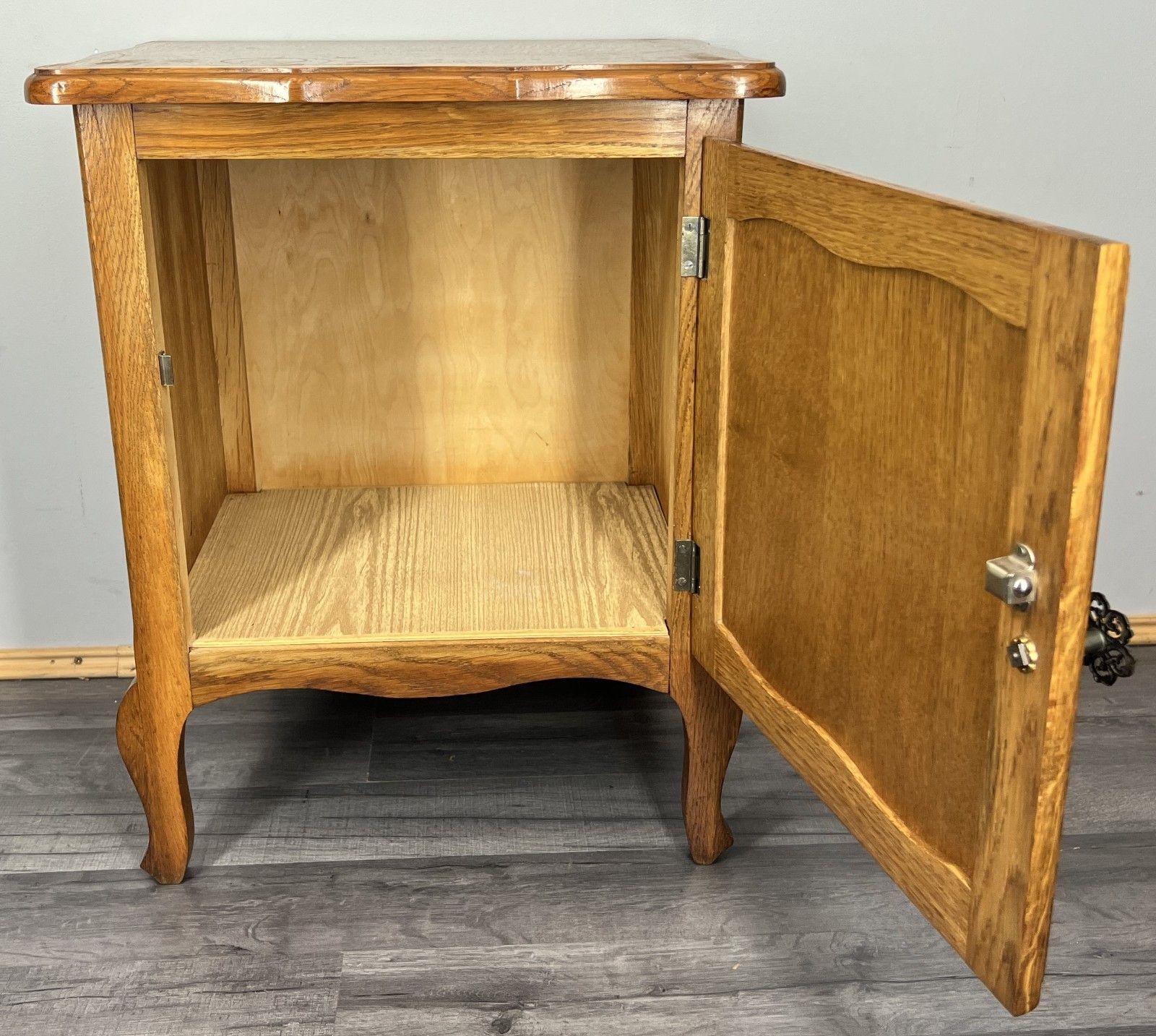 Furniture Bedside Tables Vintage French Louis XVI Oak Nightstand Cabinet Lot 4299 photo