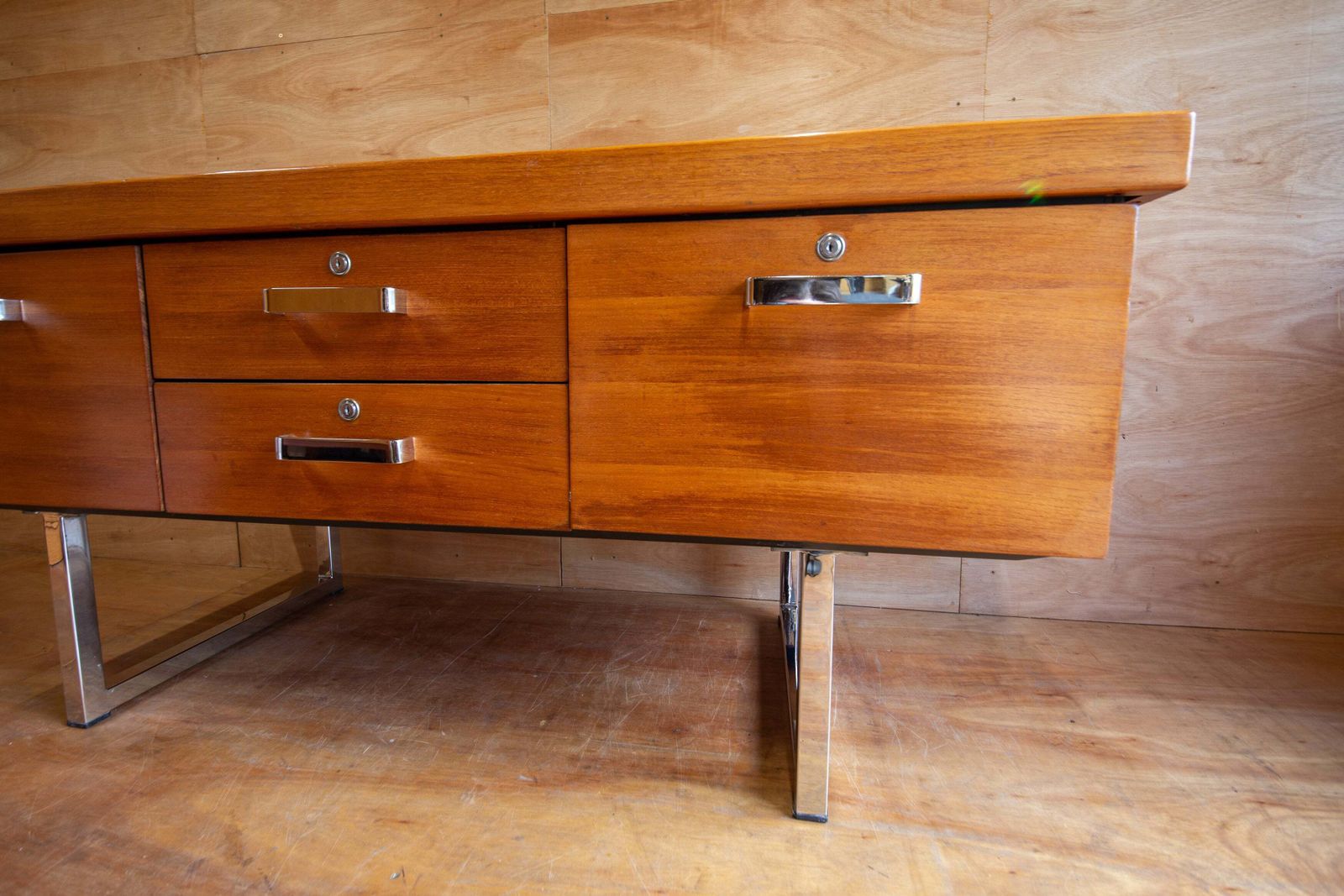 photo vinterior Gordon Russell Teak Sideboard, 1970s
