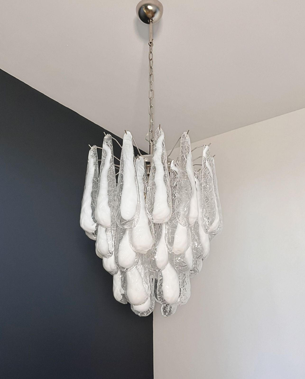 Italian Vintage Murano Chandelier 41 Glass Lattimo Petals Drop photo 1130.0