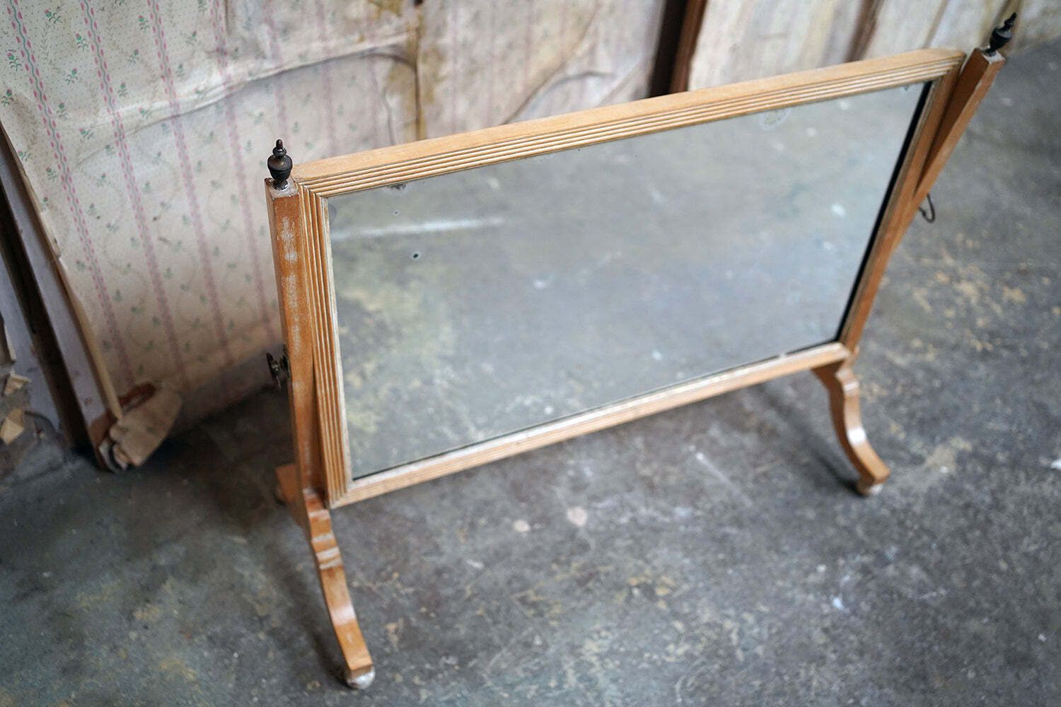 A Late 19thc Bleached Maple & Parcel Gilt Dressing Mirror C.1890 photo 495.0