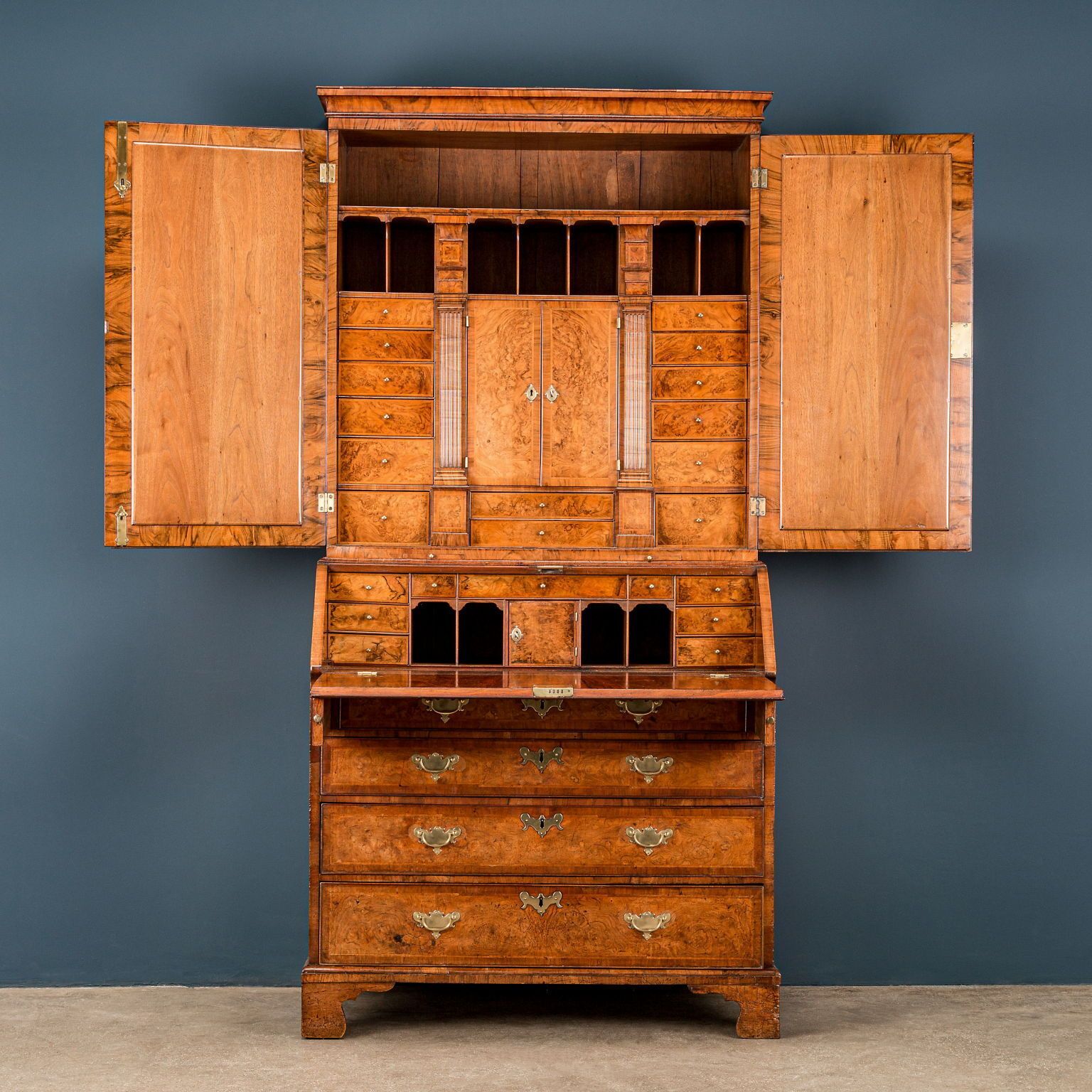 Queen Anne Trumeau Walnut Oak Great Britain XVIII Century photo furniture